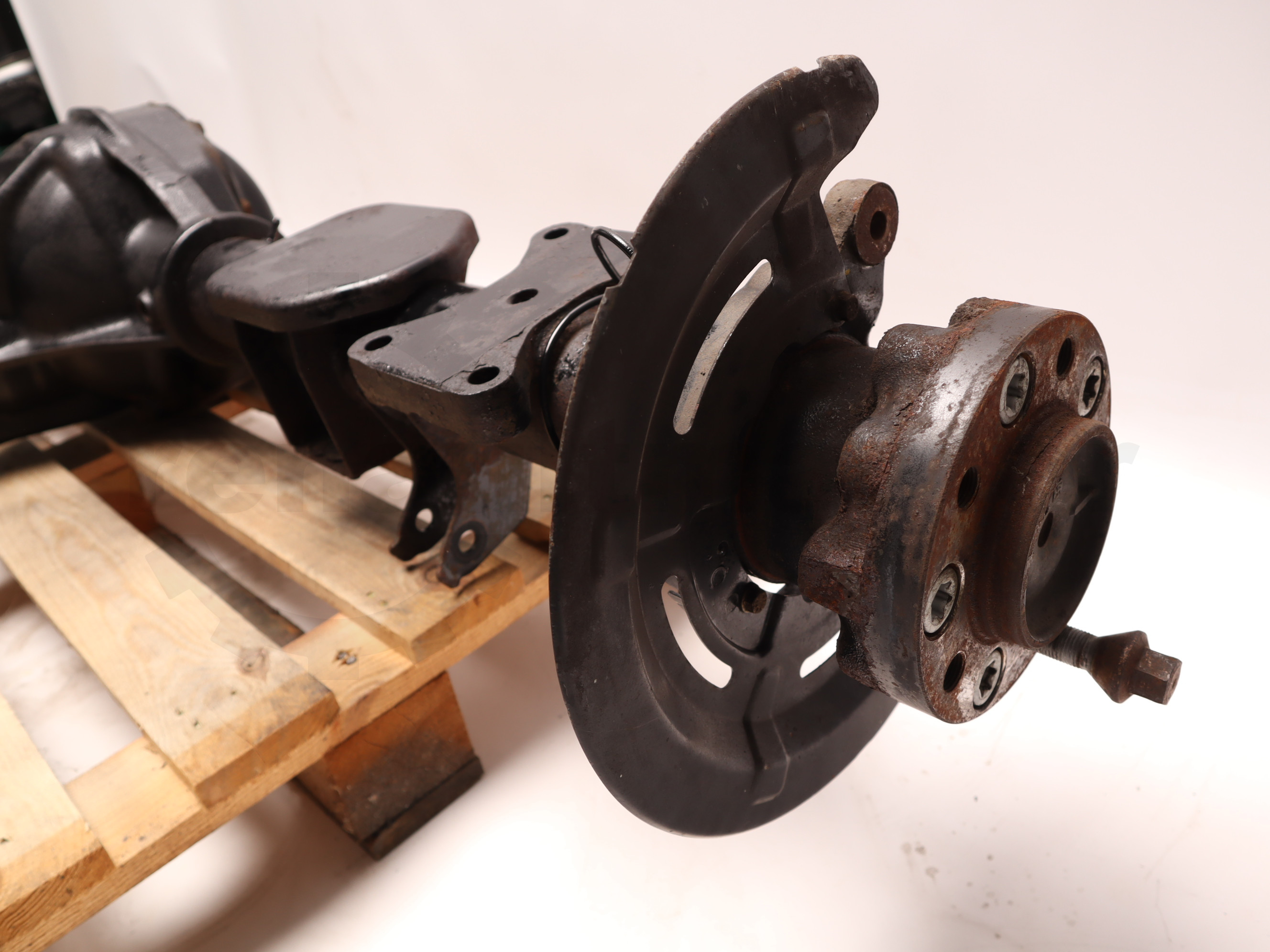 Міст задній (диференціал), задній привід (однокатковий) Renault Master (Opel Movano, Nissan NV400) 2010 -, 383004913R Б/В