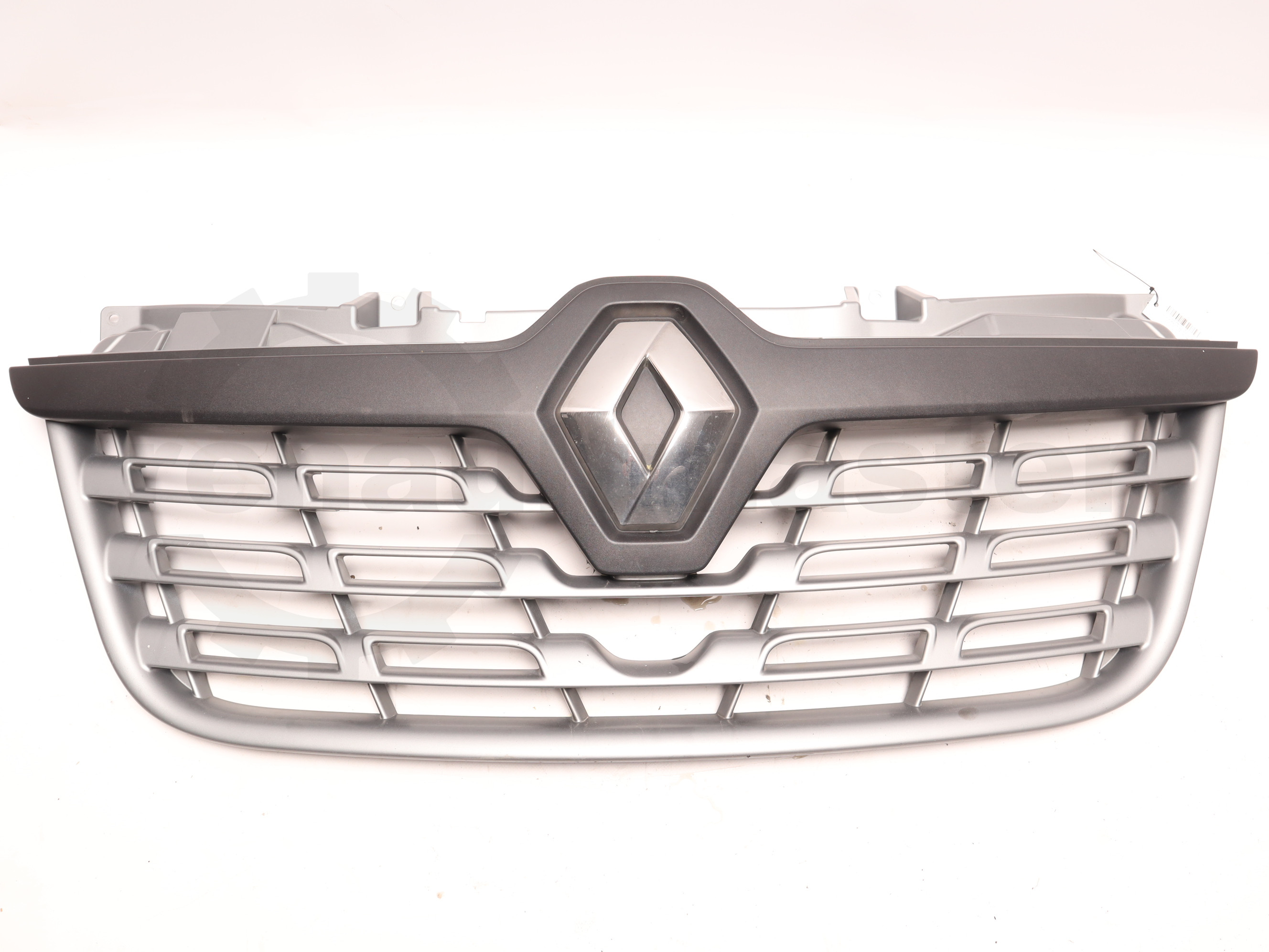 Решітка радіатора (після рестайлінга) Renault Master 2014 -, 623104199R Б/В