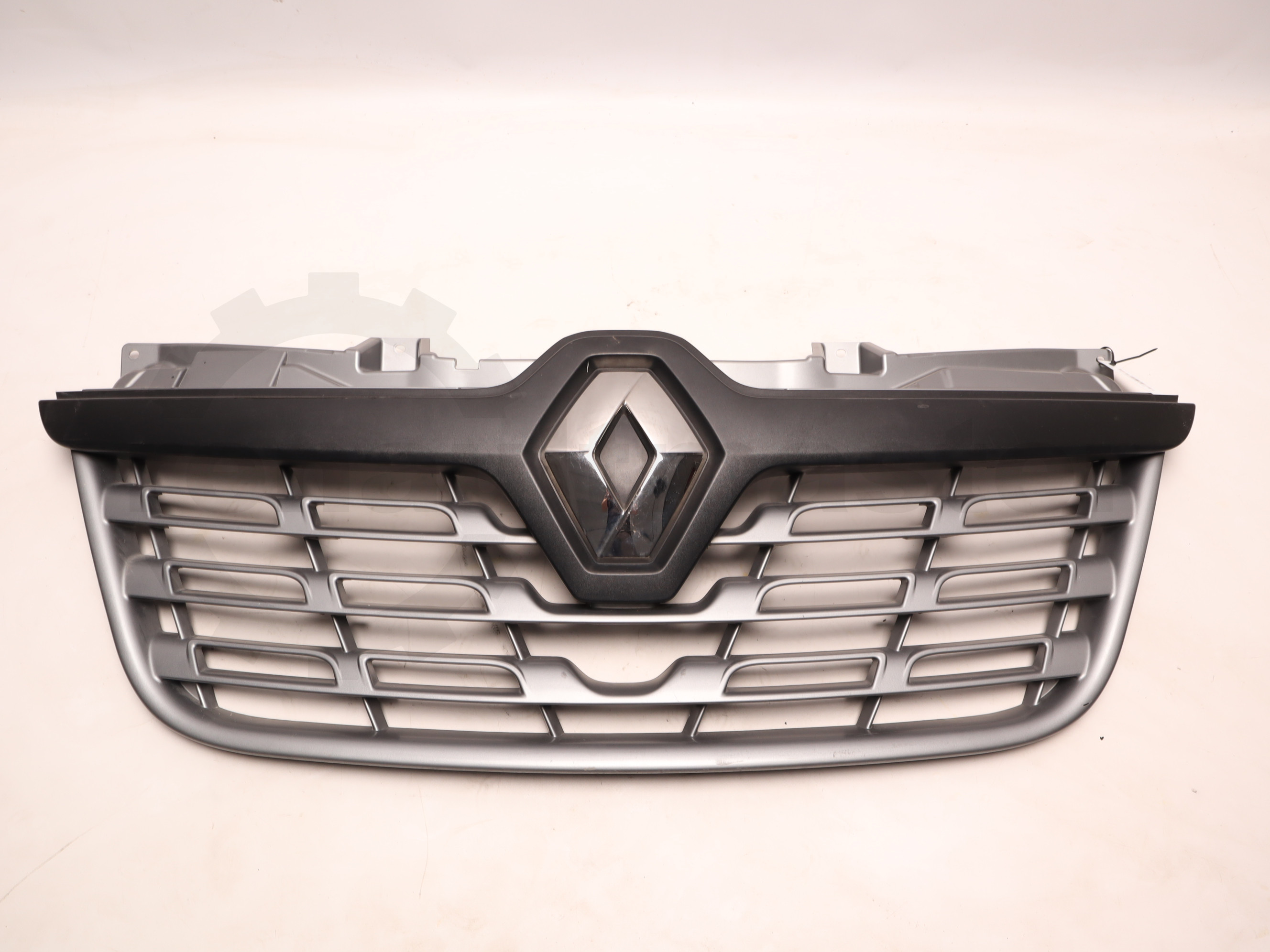 Решітка радіатора (після рестайлінга) Renault Master 2014 -, 623104199R Б/В