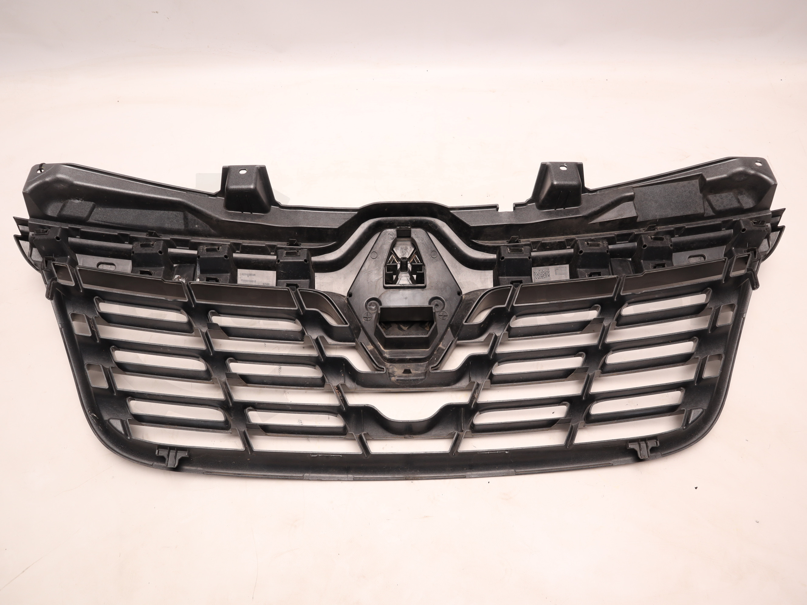 Решітка радіатора (після рестайлінга) Renault Master 2014 -, 623104199R Б/В