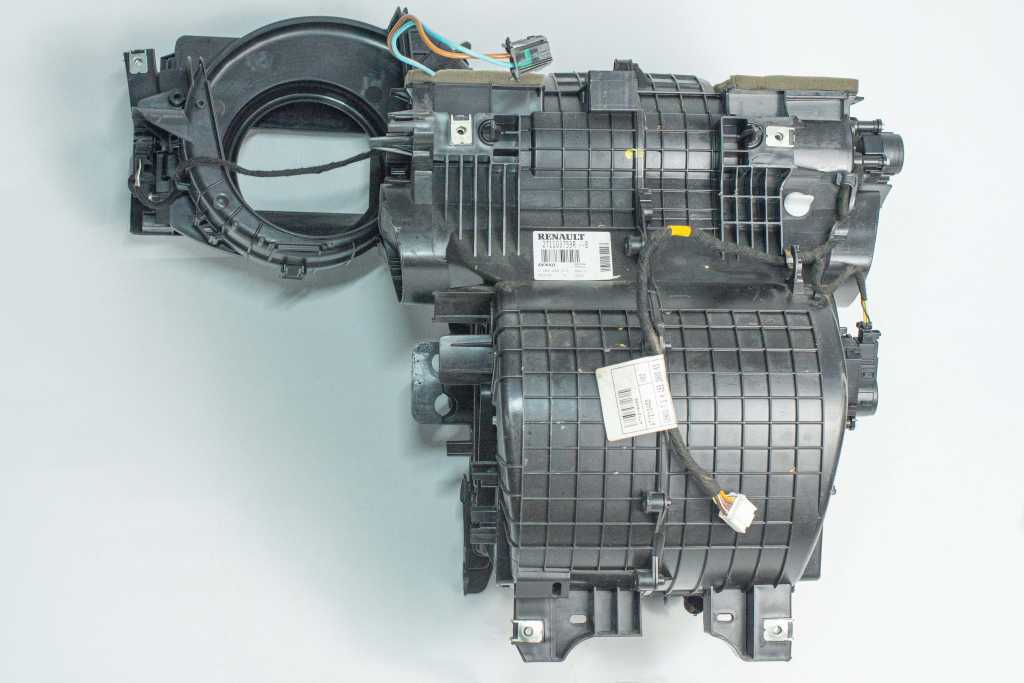Корпус пічки салону з кондиціонером Renault Master (Opel Movano, Nissan NV400) 2010 -, 271103759R Б/В