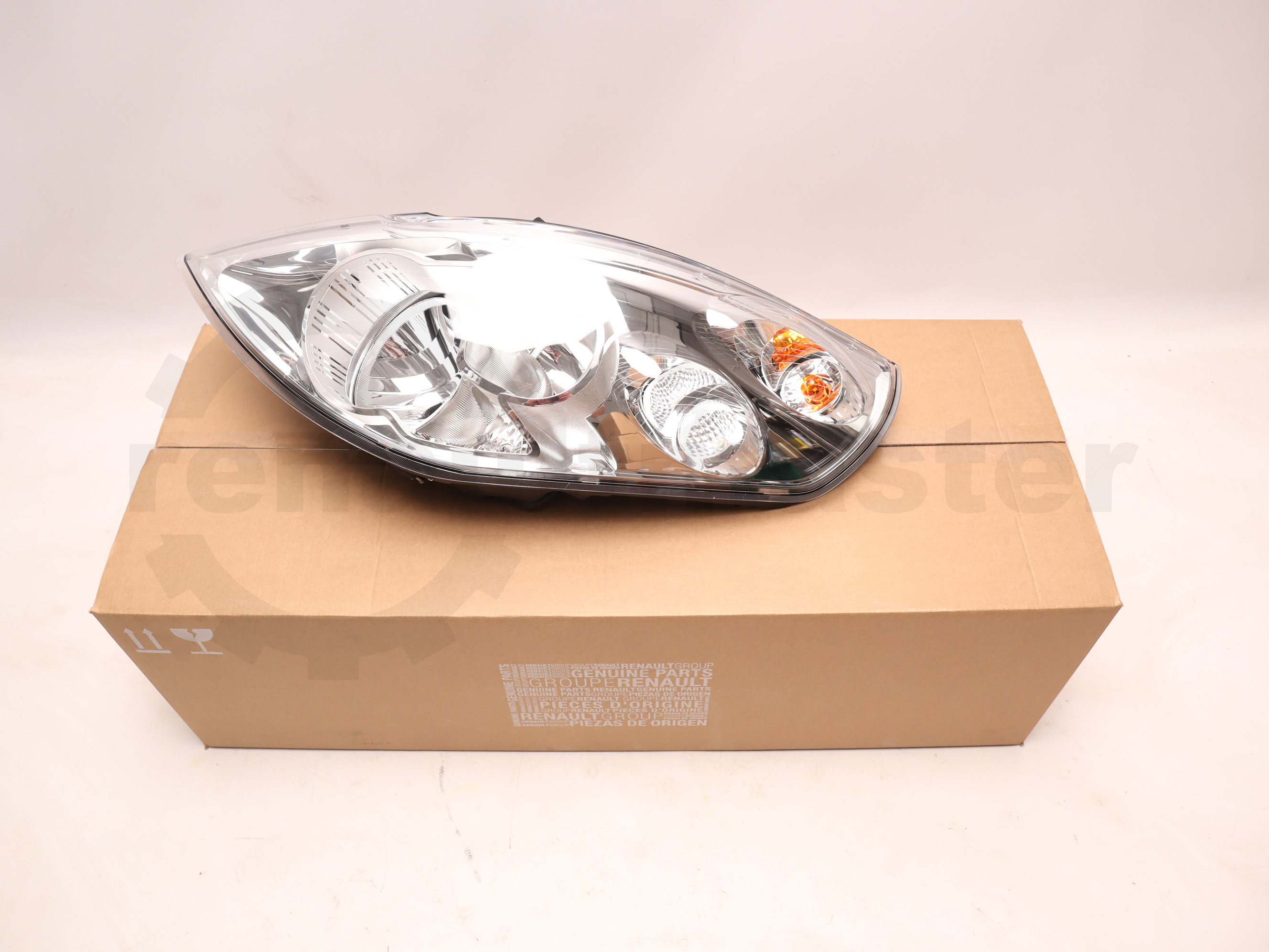 Фара передня ліва (5 ламп) Renault Master, Opel Movano 2010, - 260608716R OE