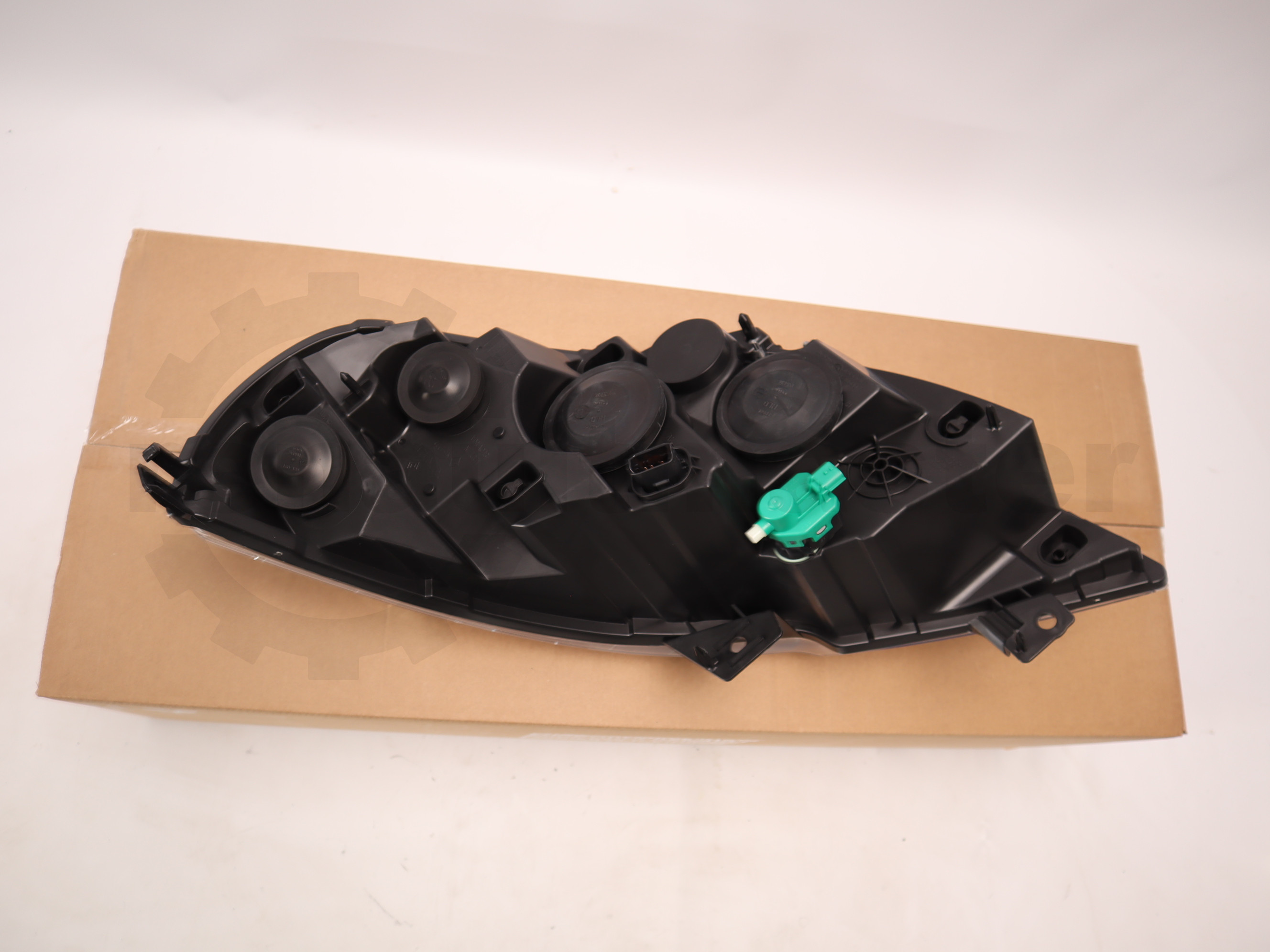 Фара передня права Renault Master, 2010-, 260108490R OE