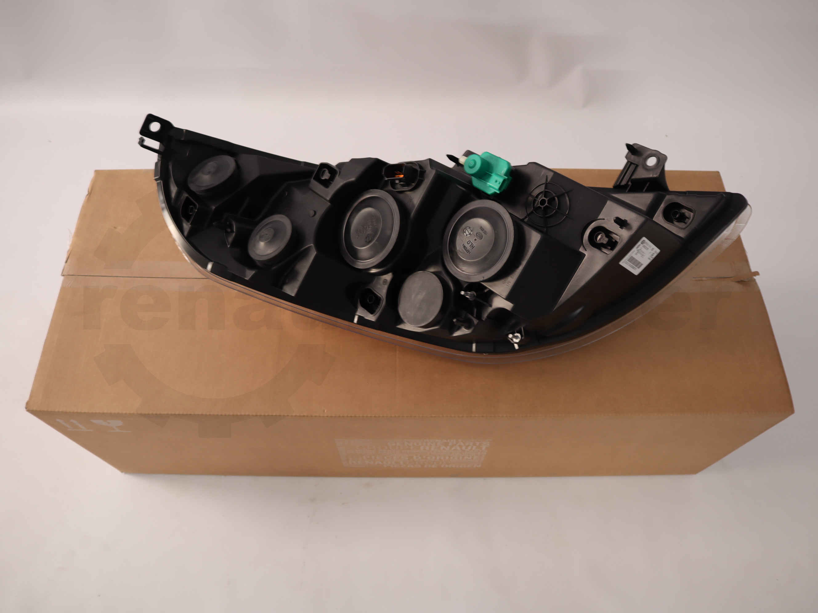 Фара передня ліва Renault Master, 2010-, 260602078R OE