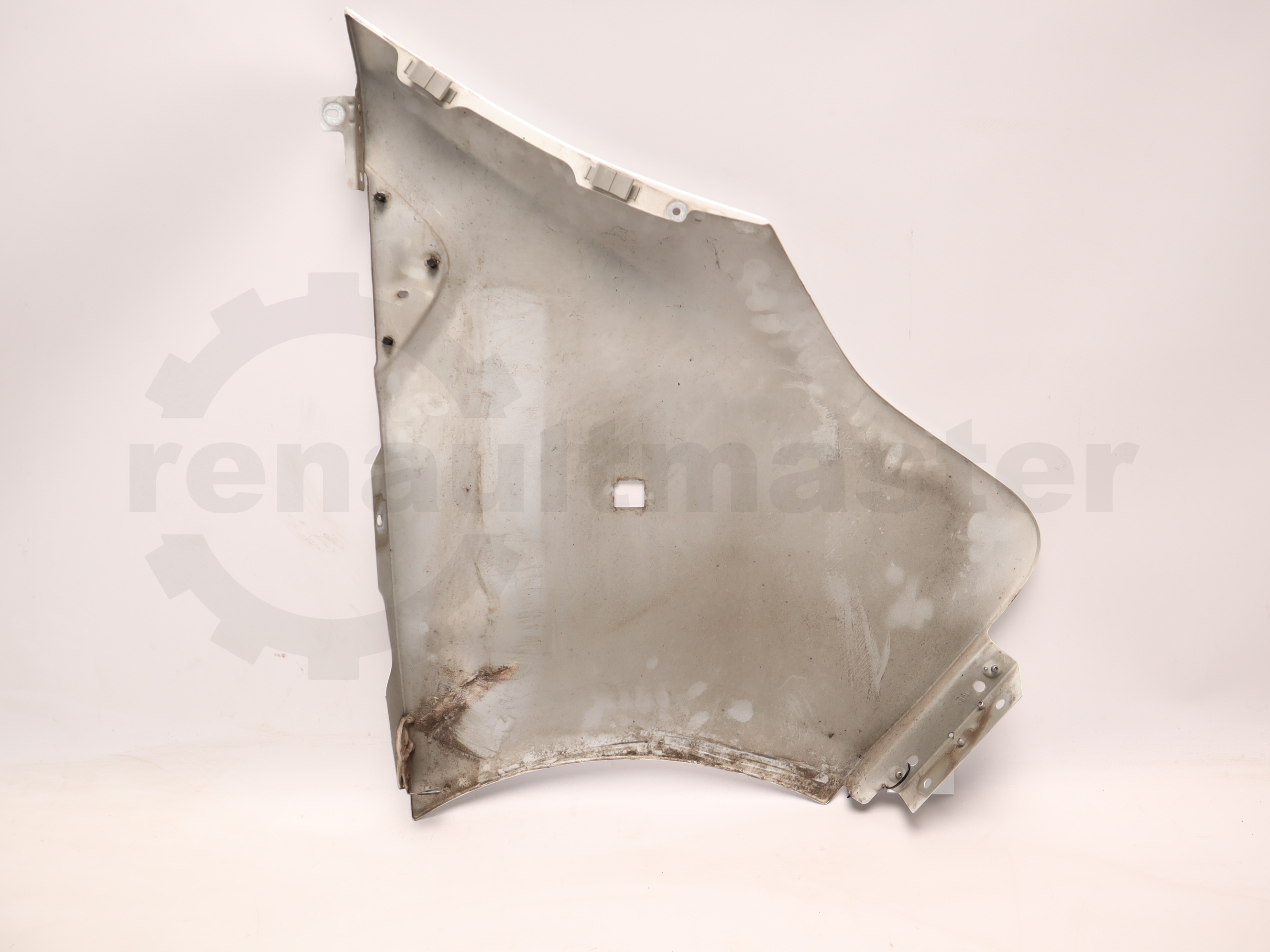 Крило переднє ліве Renault Trafic (Opel Vivaro, Nissan NV300) 2014 -, 631016242R Б/В (1 сорт) Б/В