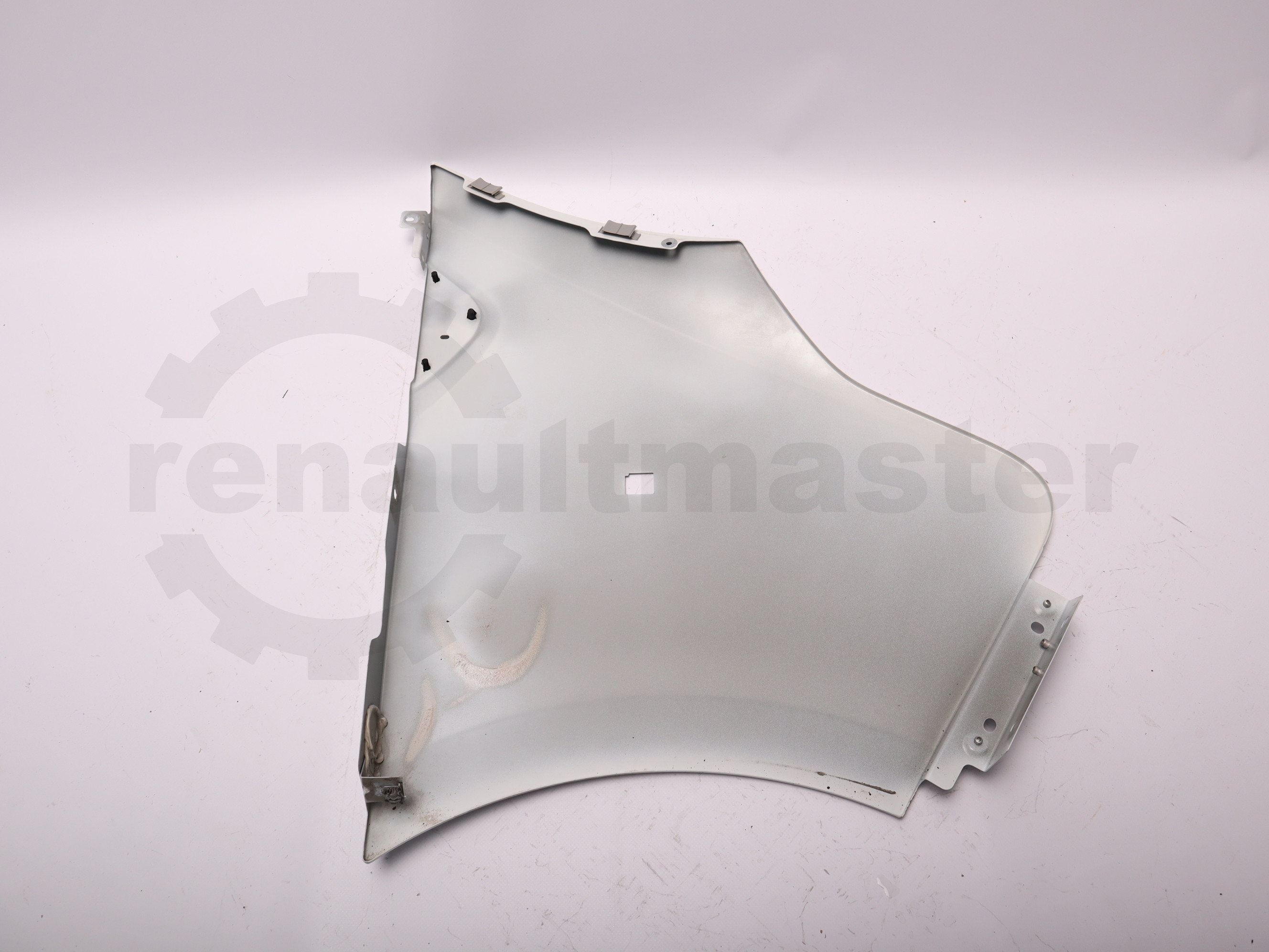 Крило переднє ліве Renault Trafic (Opel Vivaro, Nissan NV300) 2014 -, 631016242R Б/В (1 сорт) Б/В