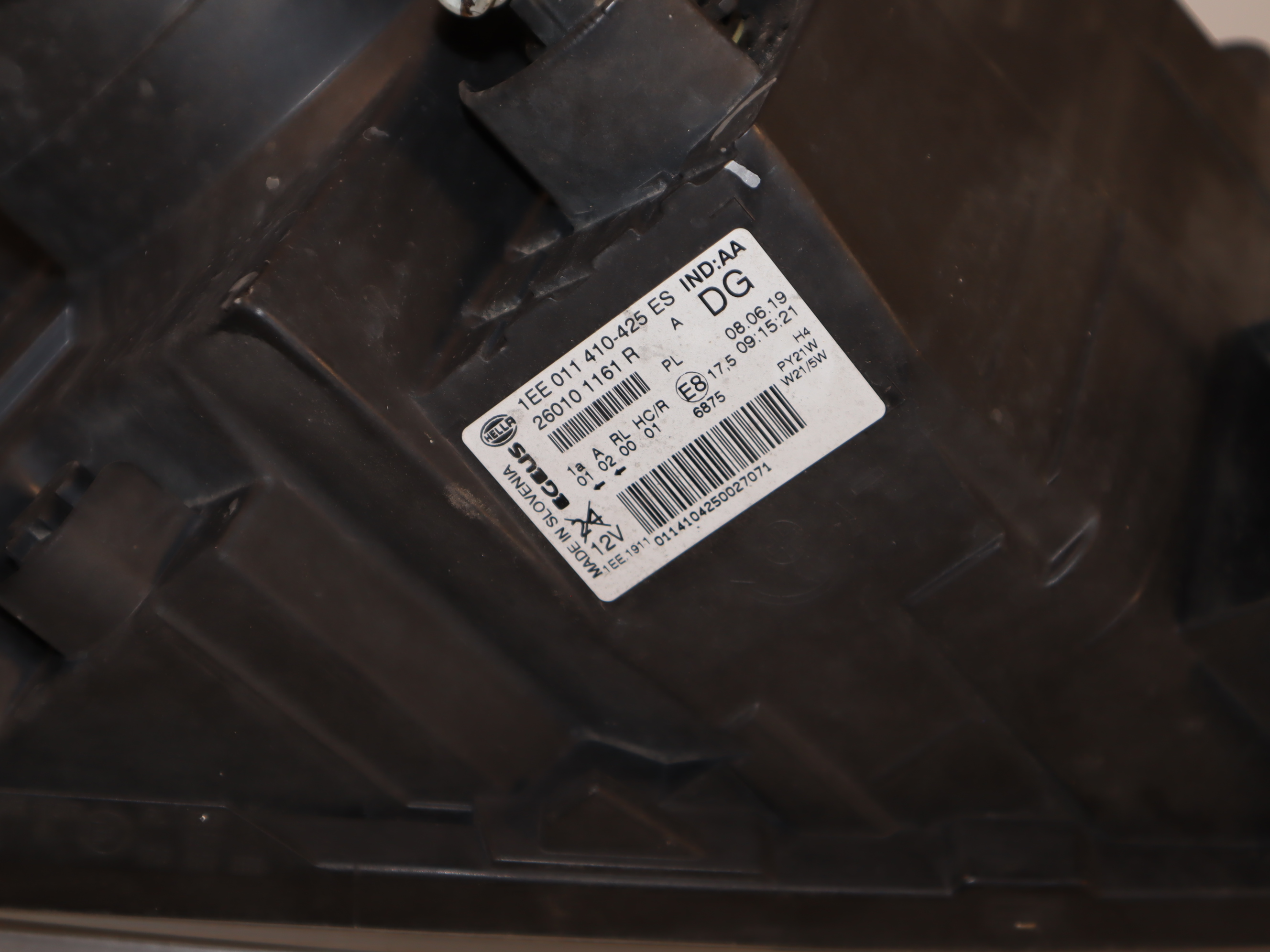 Фара передня права  Renault Trafic 2014 -, 260101161R Б/В