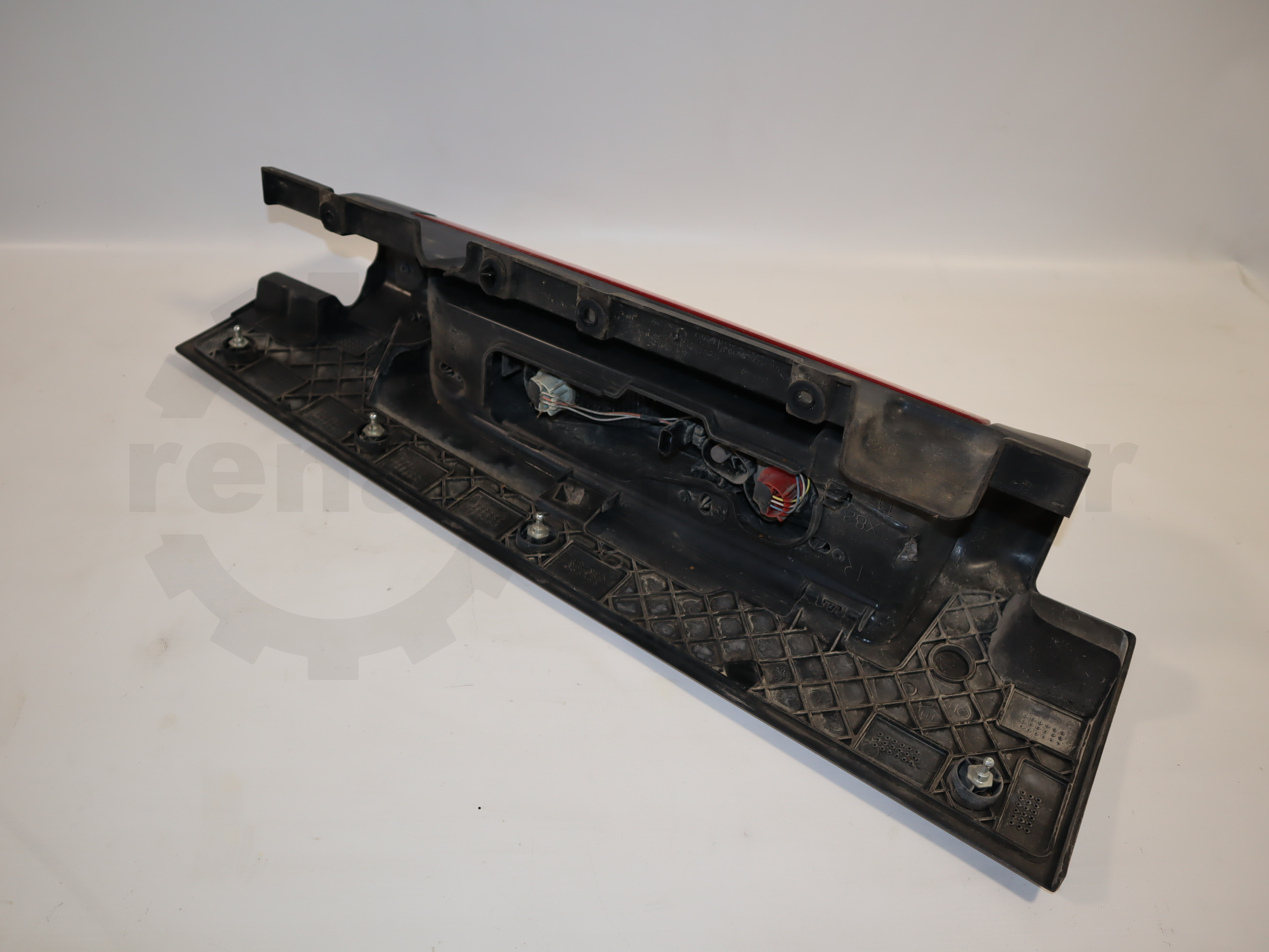 Ліхтар задній правий 180* Renault Trafic (Opel Vivaro, Nissan NV300) 2014 -, 265504656R (180*) Б/В