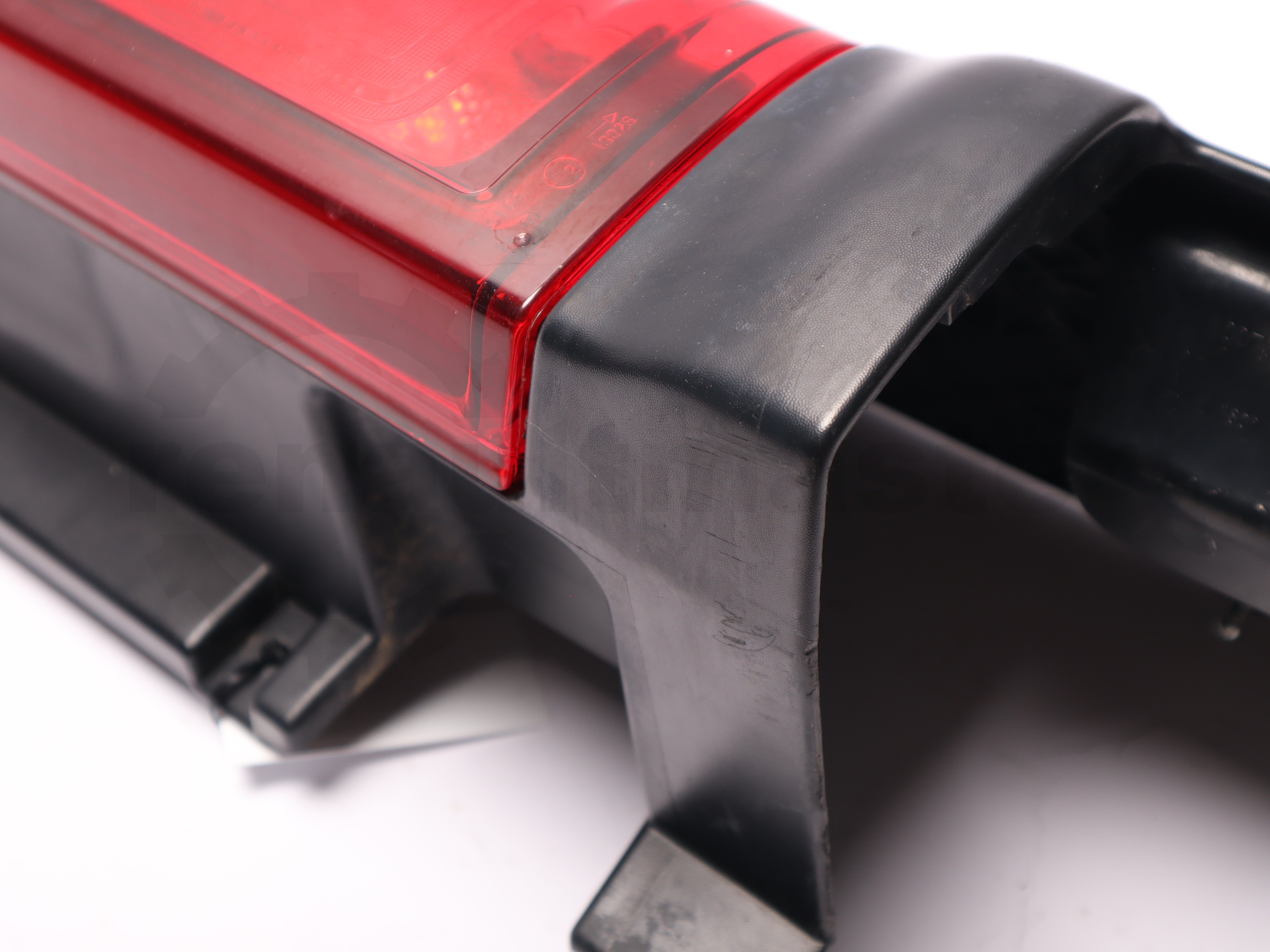 Ліхтар задній правий 180* Renault Trafic (Opel Vivaro, Nissan NV300) 2014 -, 265504656R (180*) Б/В