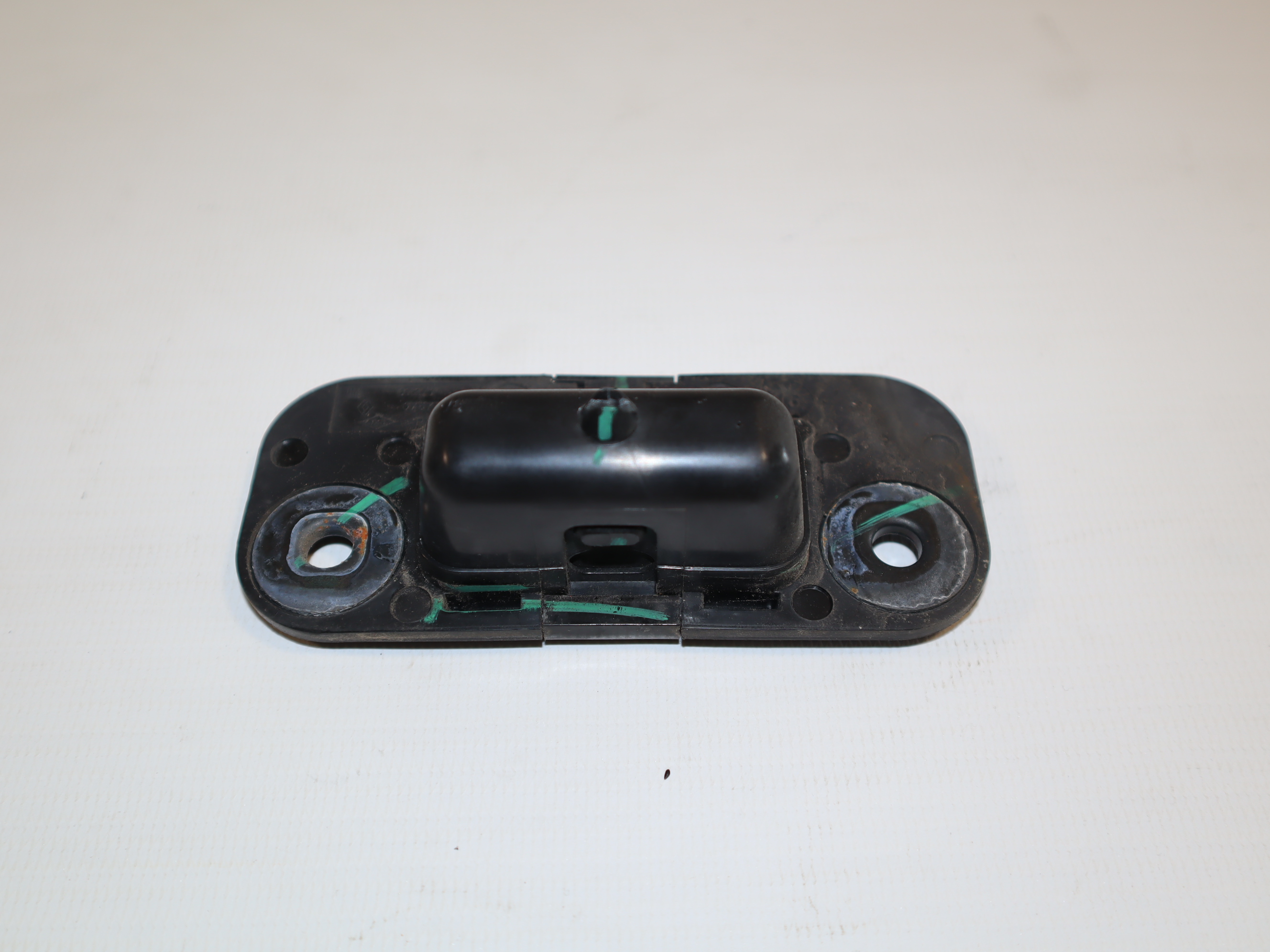 Направляюча бокових дверей пластикова Renault Trafic (Opel Vivaro, Nissan NV300) 2014 -, 8200075742 Б/В