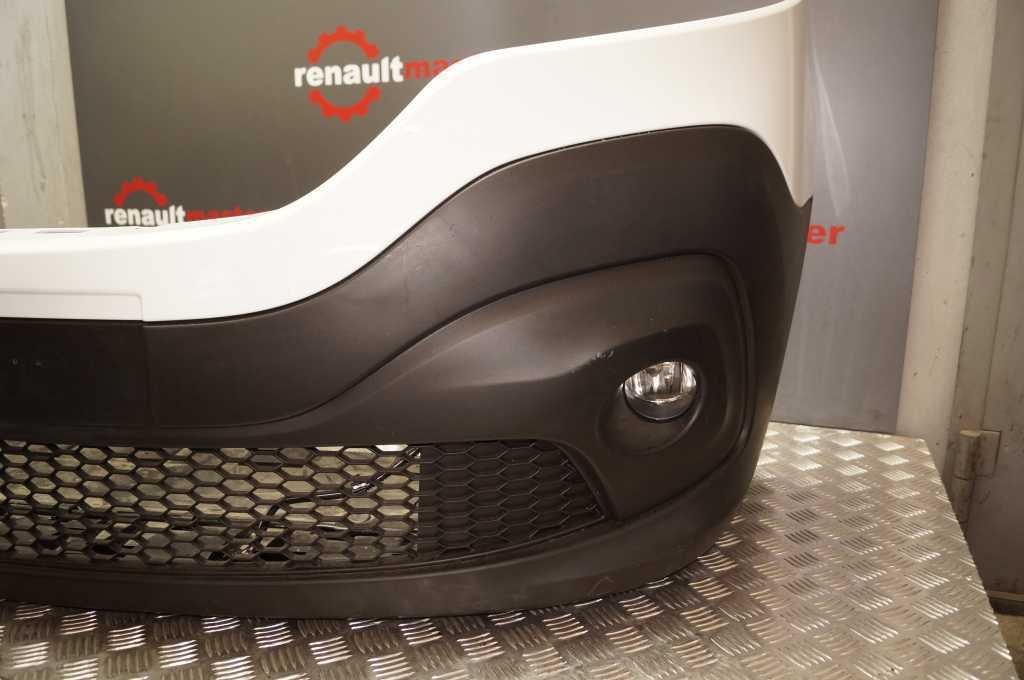 Бампер передній (з протитуманками) Renault Trafic 2014-, 620226969R Б/В