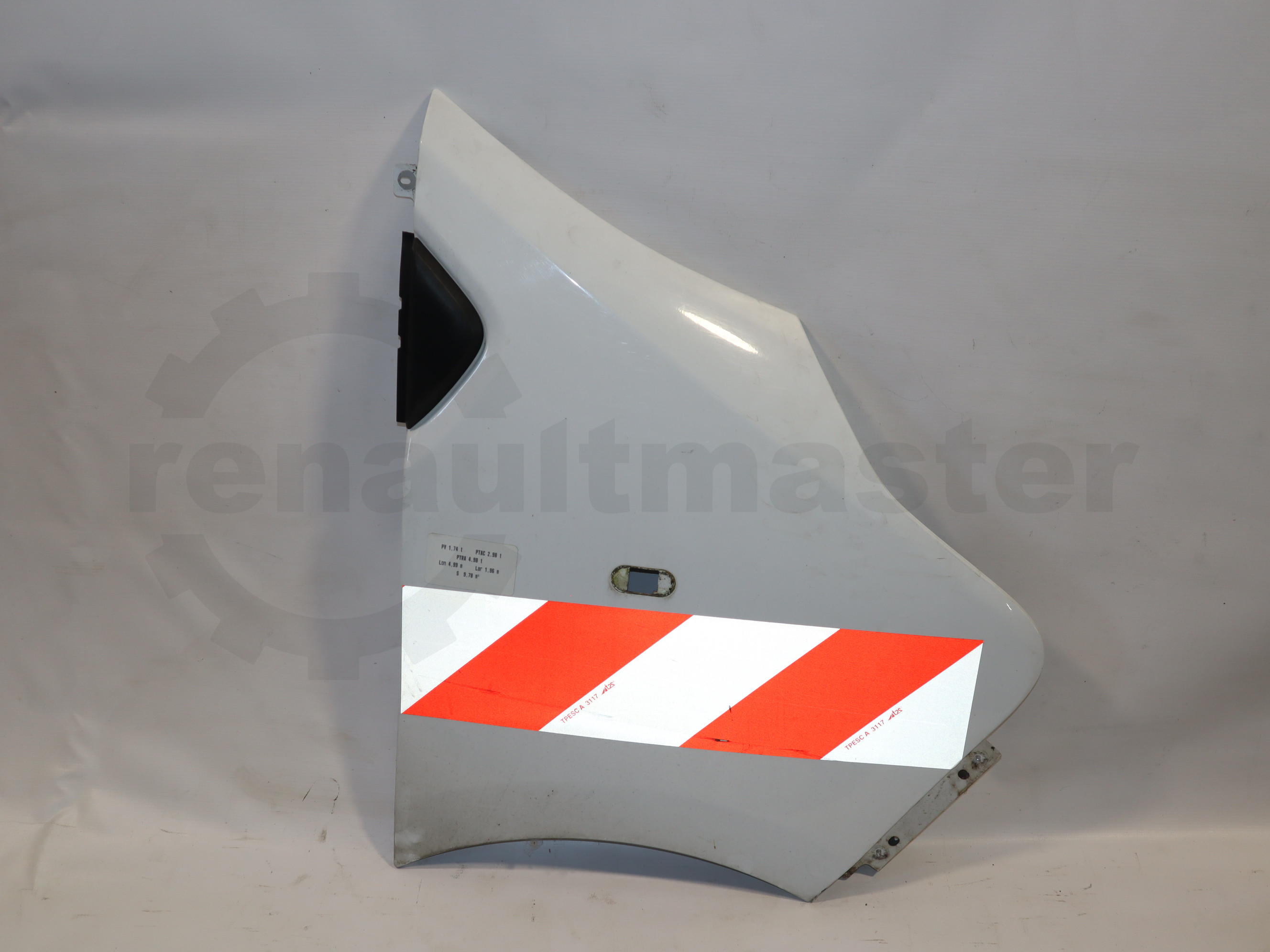 Крило переднє праве Renault Trafic (Opel Vivaro, Nissan NV300) 2014 -, 631001616R Б/В (1 сорт) Б/В
