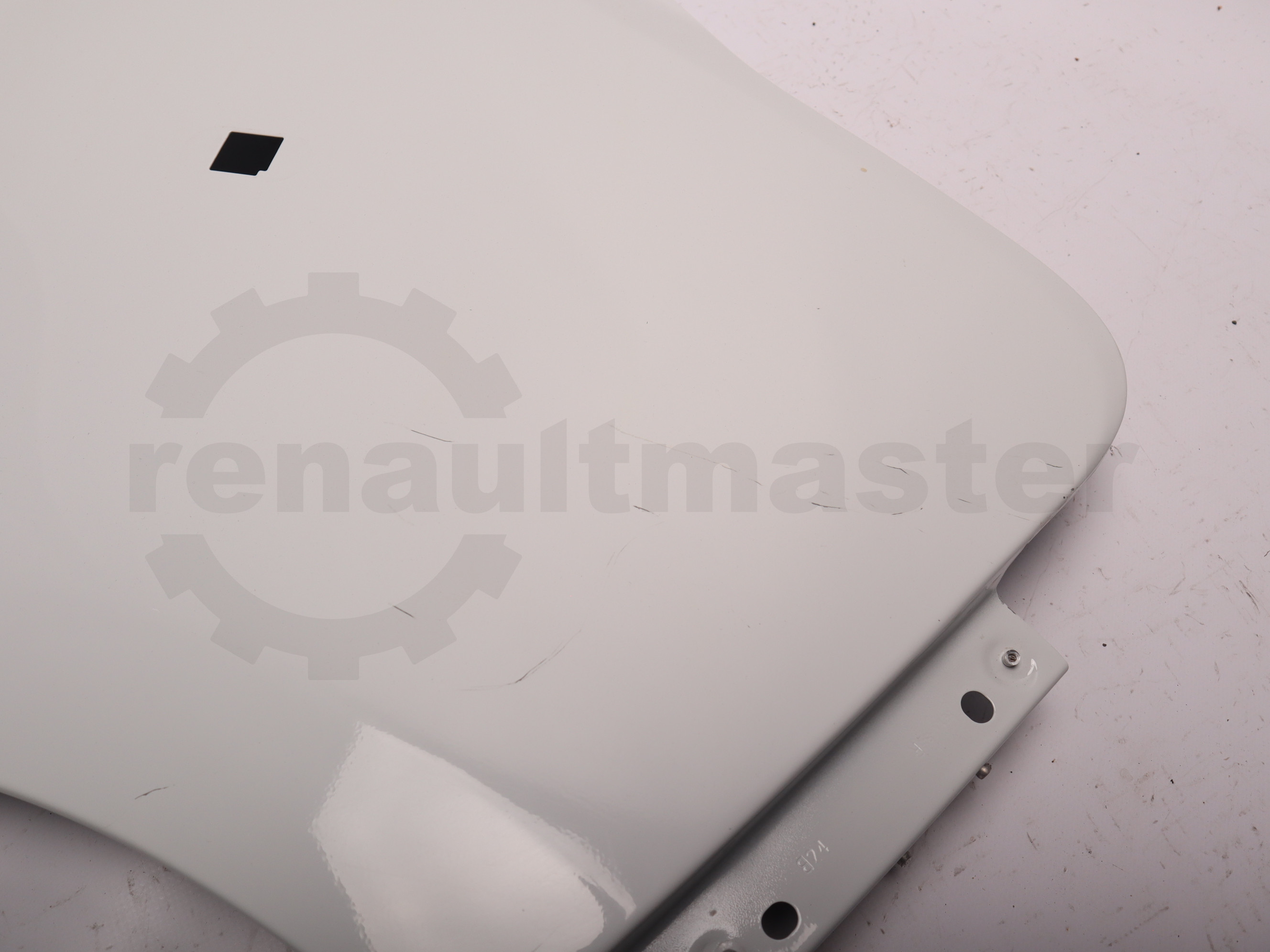 Крило переднє праве Renault Trafic (Opel Vivaro, Nissan NV300) 2014 -, 631001616R Б/В (1 сорт) Б/В