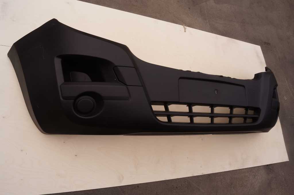 Бампер передній (без протитуманок) Opel Movano 2010 -, 620220008R Б/В