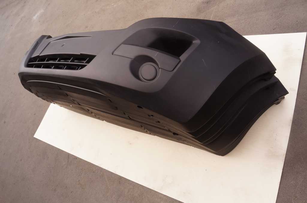 Бампер передній (без протитуманок) Opel Movano 2010 -, 620220008R Б/В