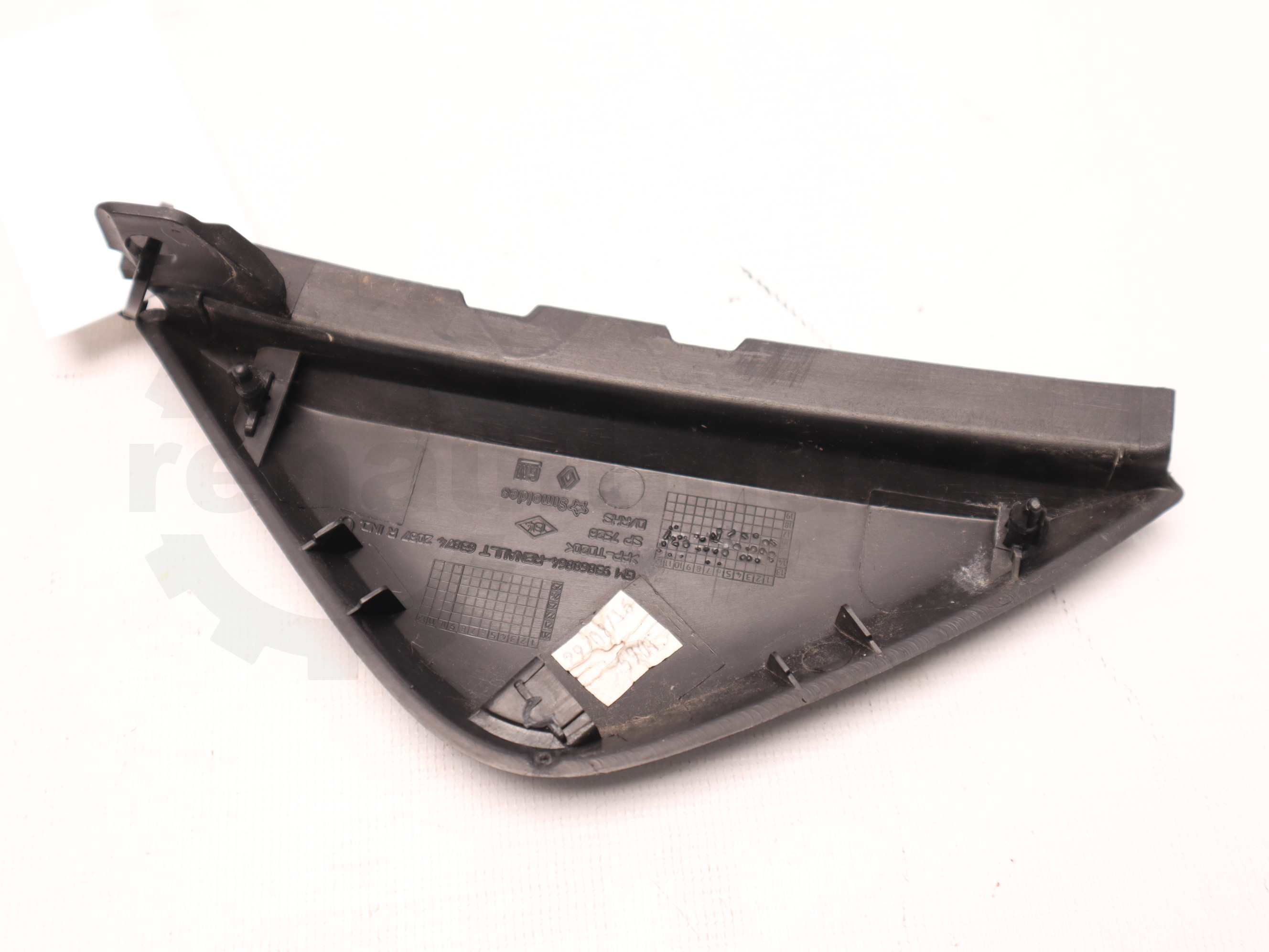 Трикутна накладка правого крила Renault Trafic (Opel Vivaro, Nissan NV300) 2014 -, 638742087R Б/В