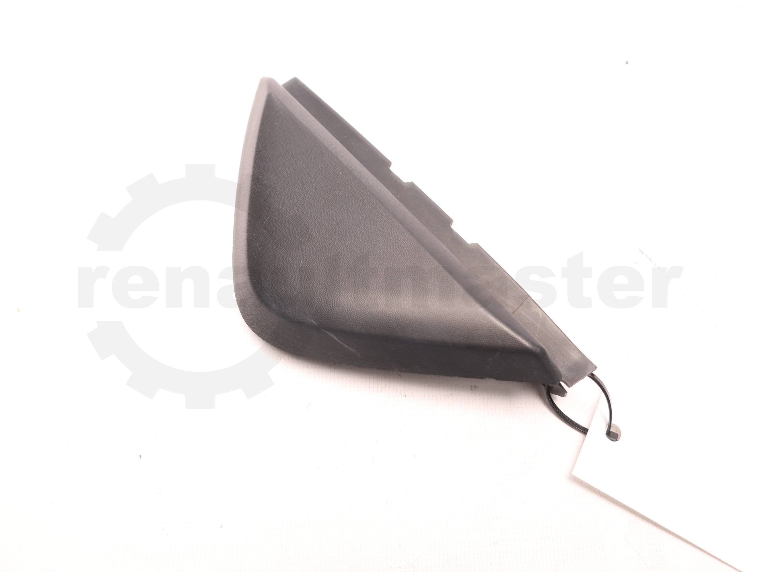 Трикутна накладка правого крила Renault Trafic (Opel Vivaro, Nissan NV300) 2014 -, 638742087R Б/В