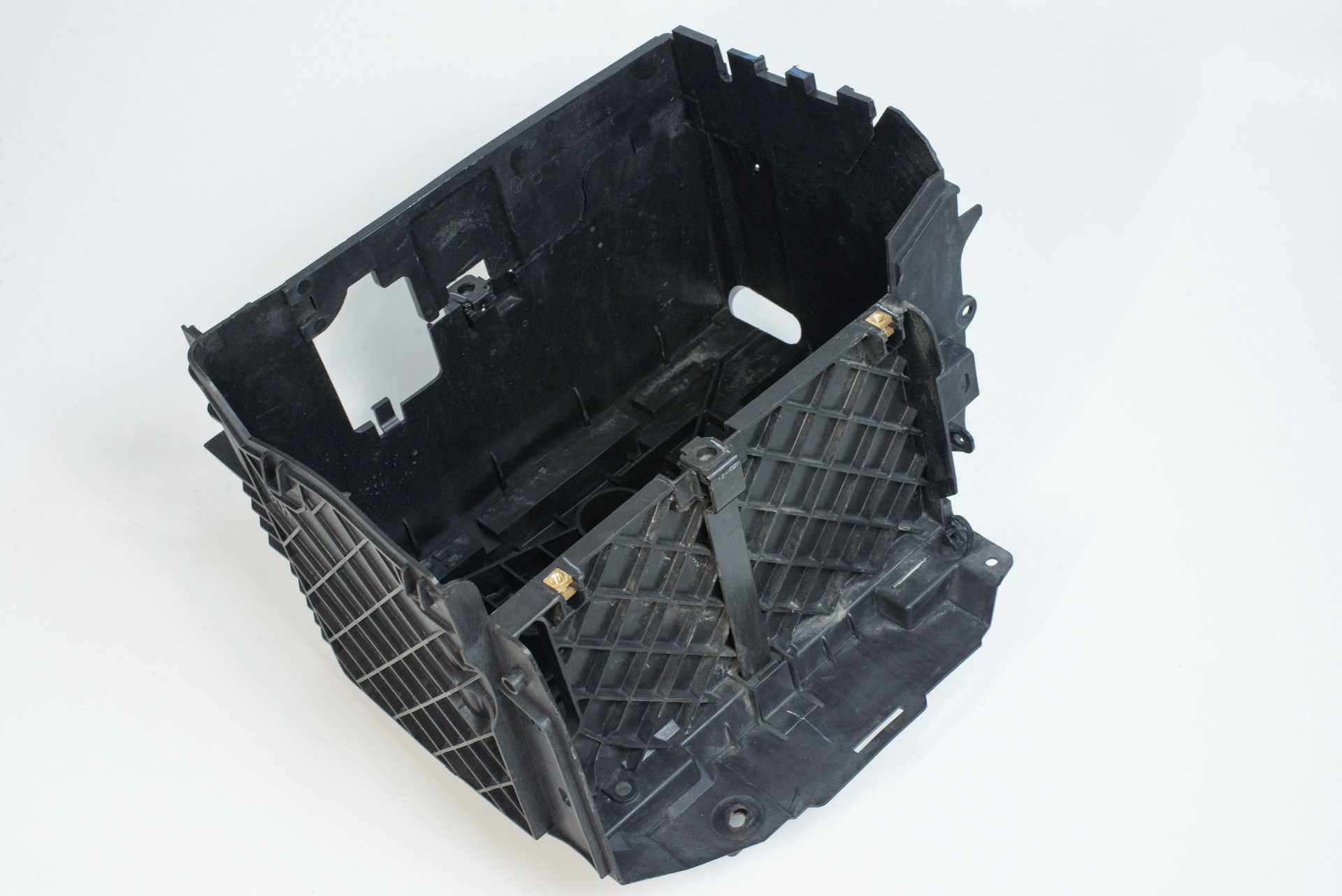 Підставка під акумулятор Renault Trafic (Opel Vivaro, Nissan NV300) 2014 -, 244465670R Б/В