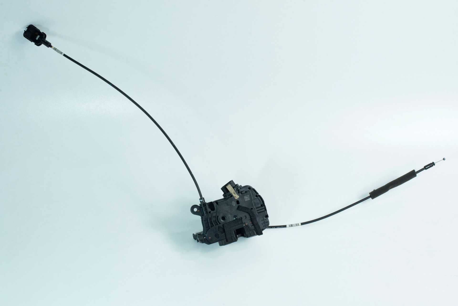Замок правих передніх дверей Renault Trafic (Opel Vivaro, Nissan NV300) 2014 -, 805027088R Б/В