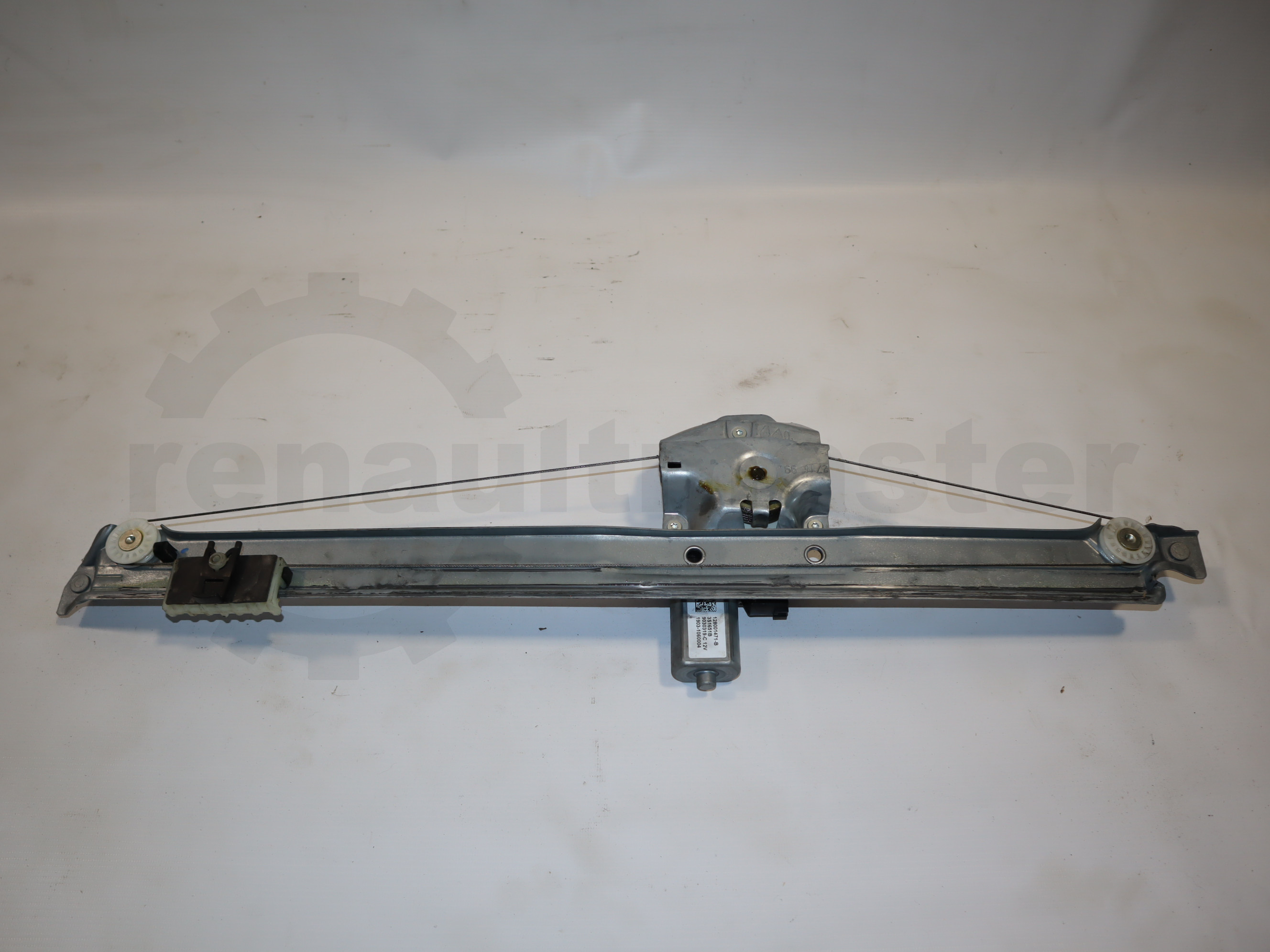 Склопідйомник електричний правий Renault Trafic (Opel Vivaro, Nissan NV300) 2014 -, 807207538R Б/В