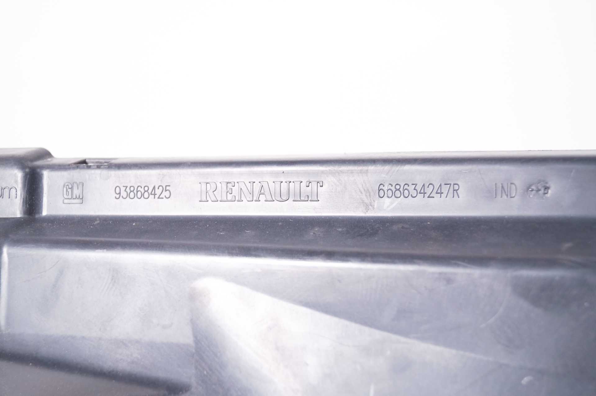 Піддон дренажа капота лівий Renault Trafic (Opel Vivaro, Nissan NV300) 2014 -, 668634247R Б/В