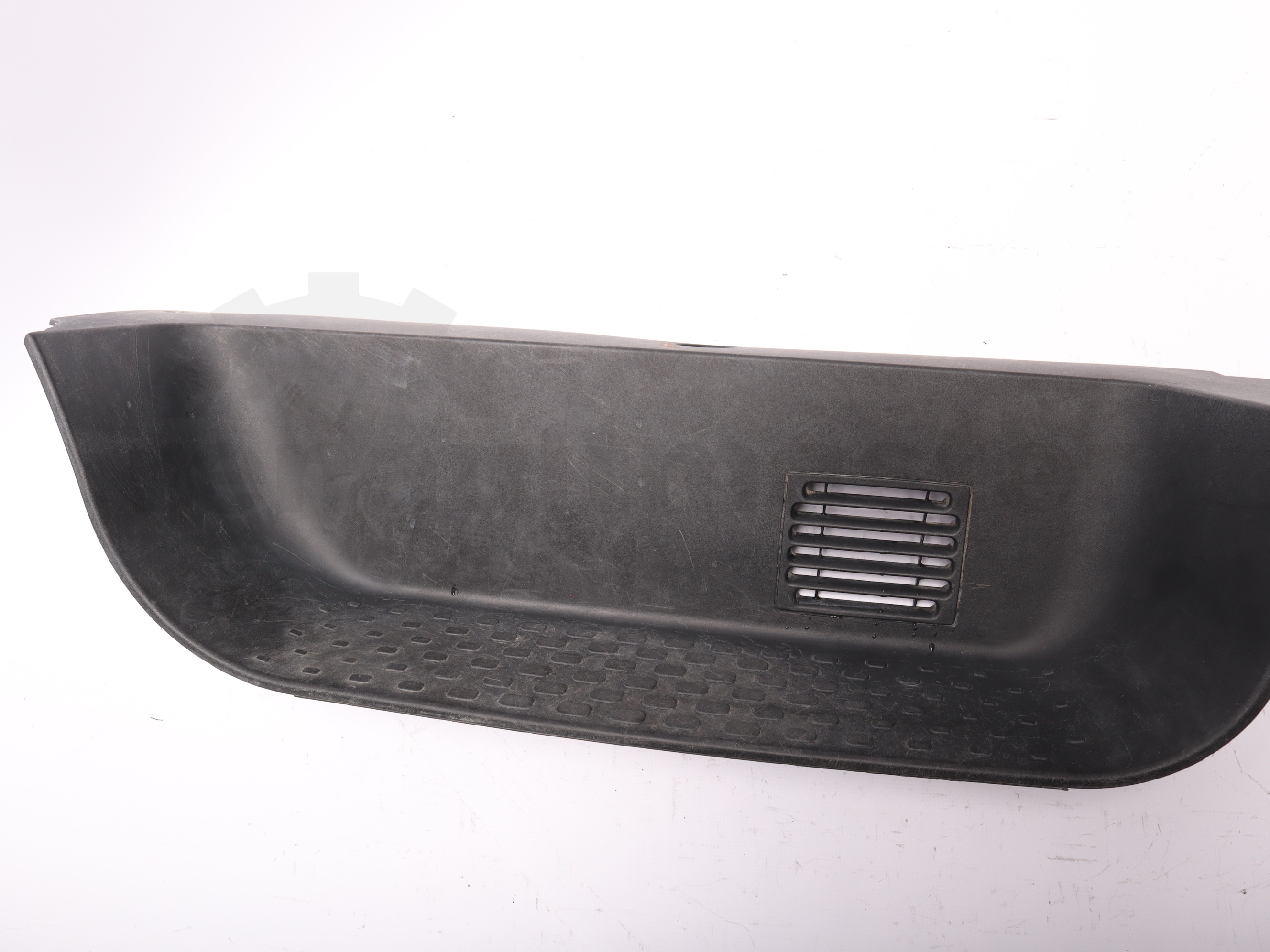 Поріг (підніжка) дверей передніх лівих Renault Trafic (Opel Vivaro, Nissan NV300) 2014 -, 768510190R Б/В 