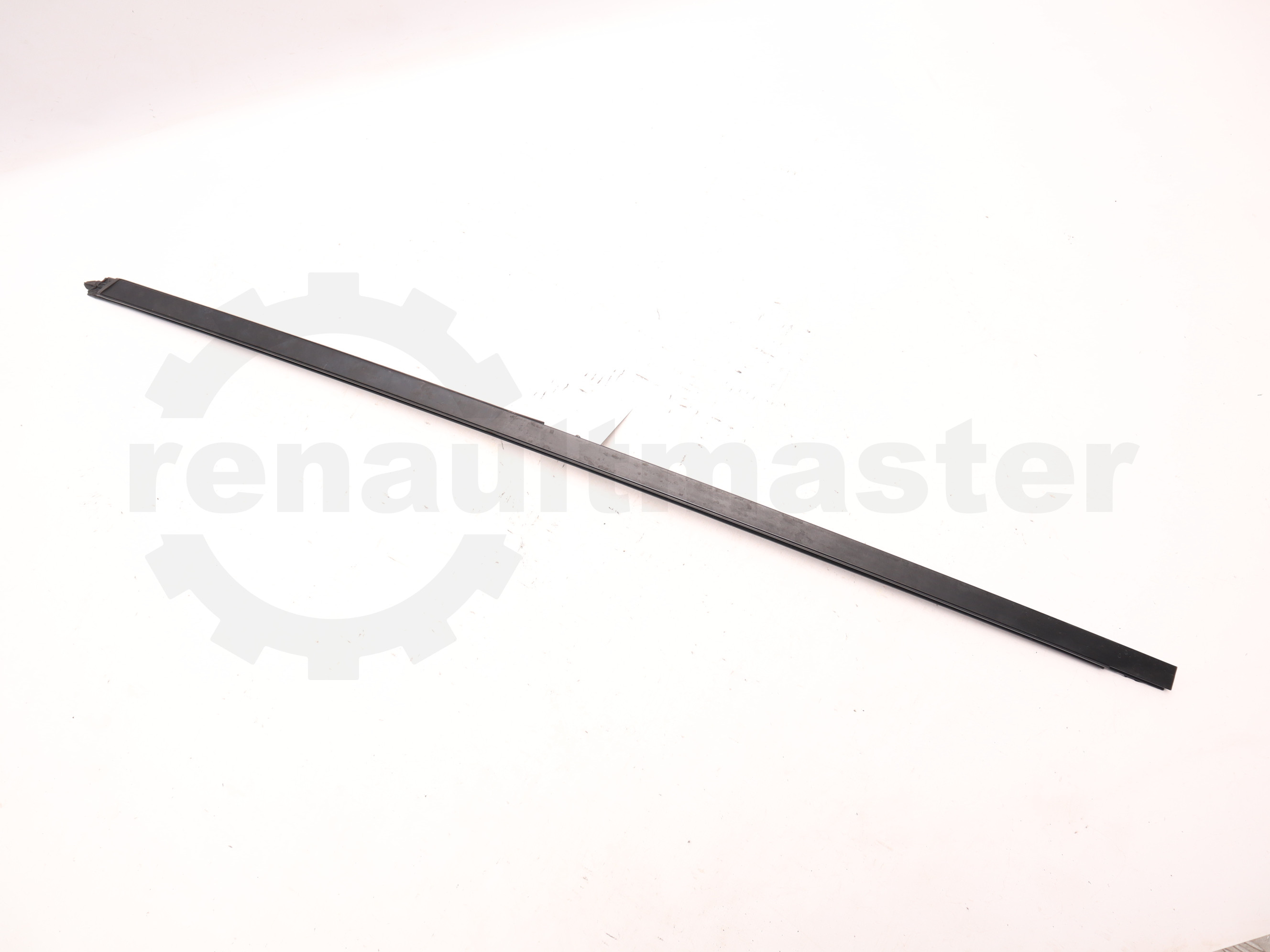 Направляюча скла передніх правих дверей (довга)  Renault Trafic (Opel Vivaro, Nissan NV300) 2014 -, 803877346R Б/В