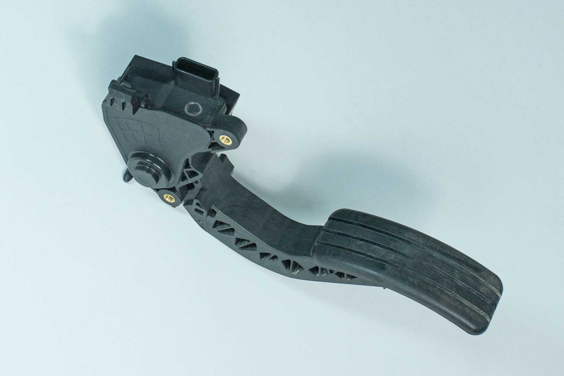Педаль газу Renault Trafic (Opel Vivaro, Nissan NV300) 2014 -, 180020024R Б/В