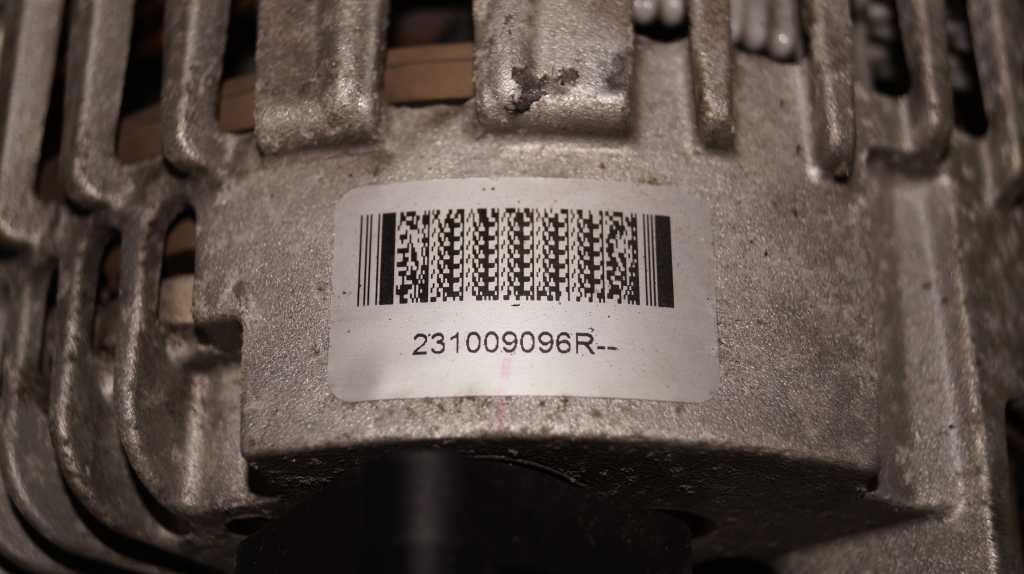 Генератор Renault Trafic (Opel Vivaro, Nissan NV300) 2014 -, 231009096R Б/В