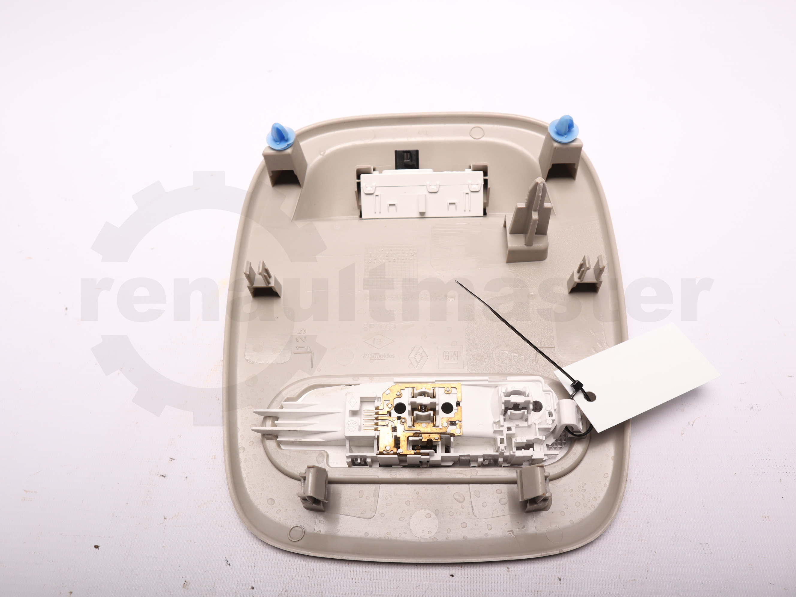 Ліхтар підсвітки в кабіну Renault Trafic (Opel Vivaro, Nissan NV300) 2014 -, 739483145R Б/В