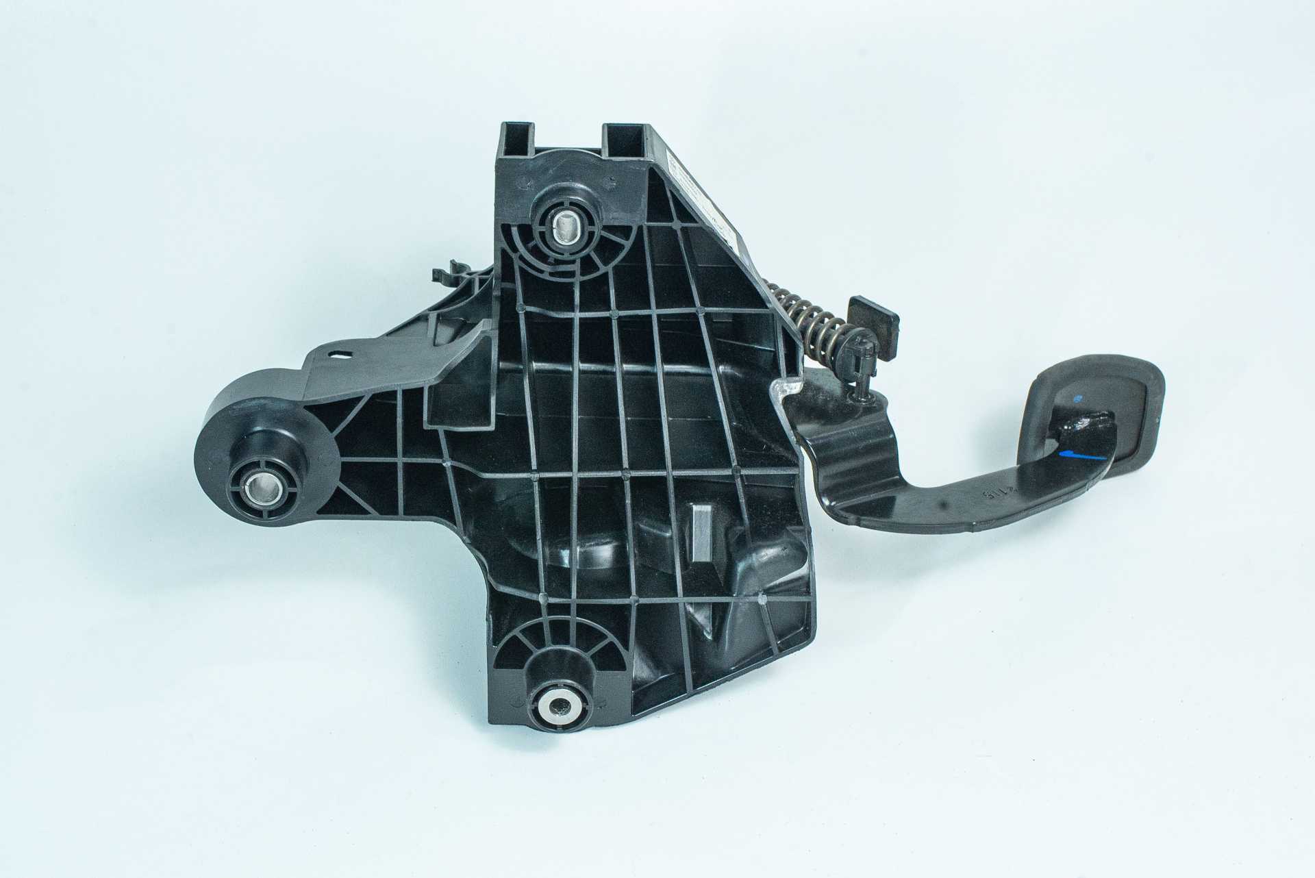 Педаль зчеплення Renault Trafic (Opel Vivaro, Nissan NV300) 2014 -, 465038677R Б/В
