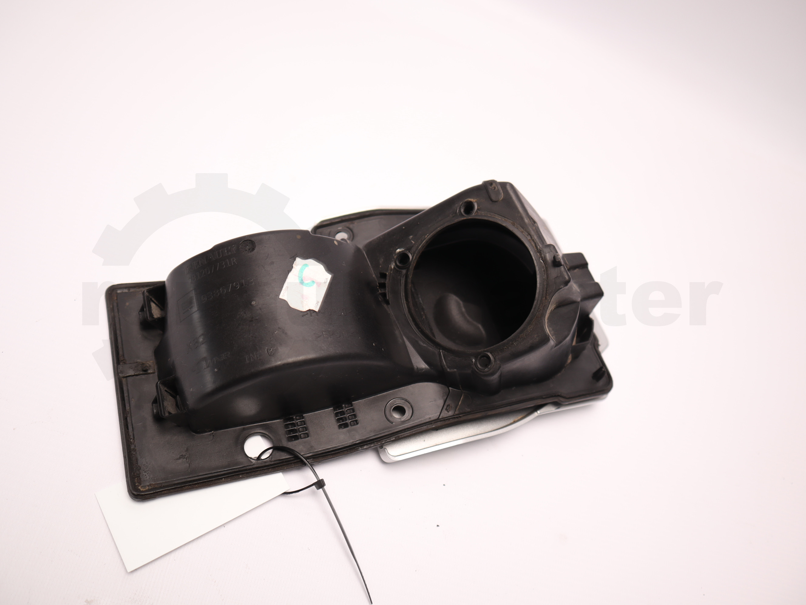 Лючок бака Renault Trafic (Opel Vivaro, Nissan NV300) 2014 -, 781207731R Б/В