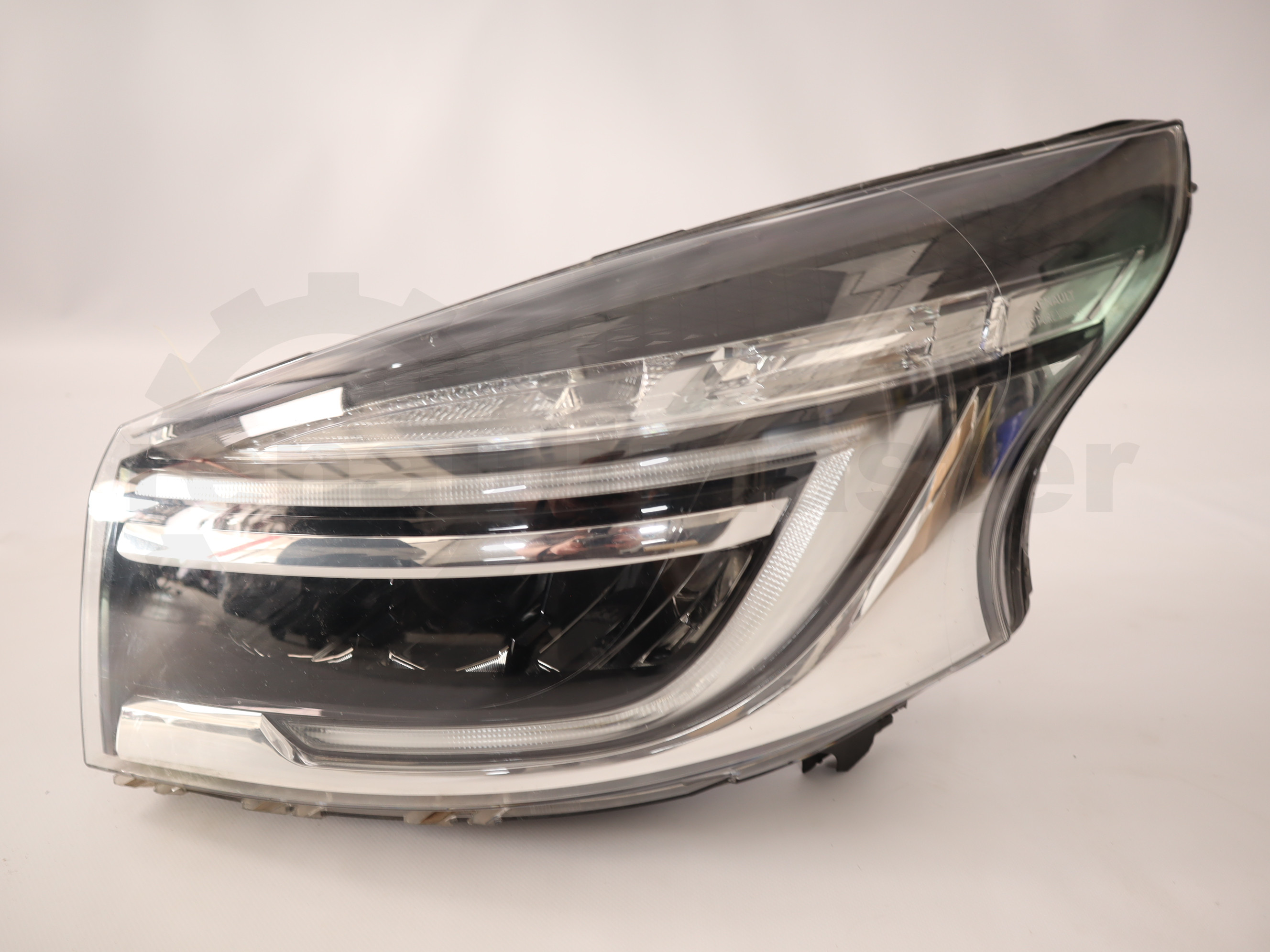 Фара передня ліва, Full Led Renault Trafic 2019-2022, - 260608582R Б/В