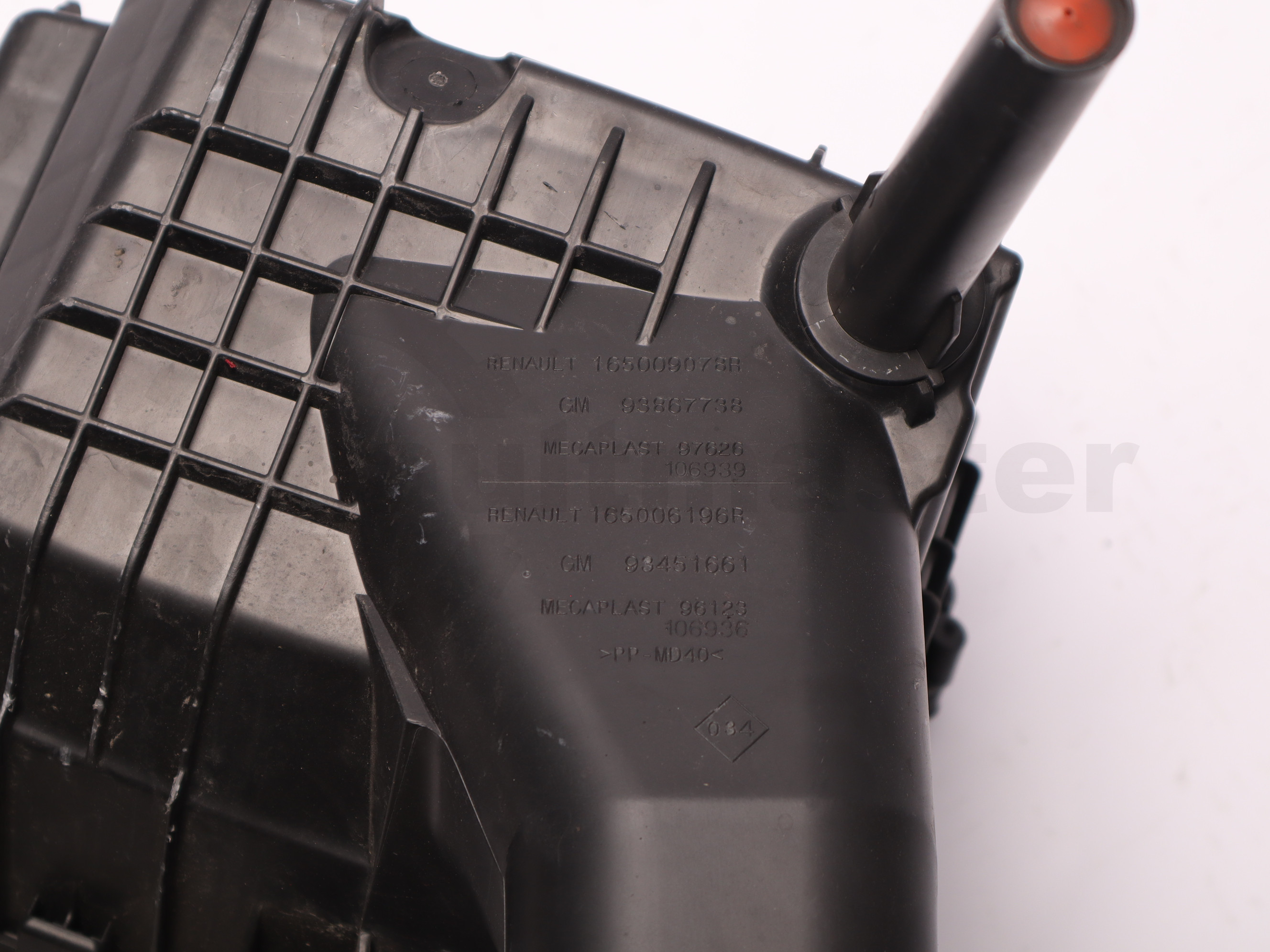 Корпус повітряного фільтра Renault Trafic (Opel Vivaro, Nissan NV300) 2014 -, 165006196R Б/В