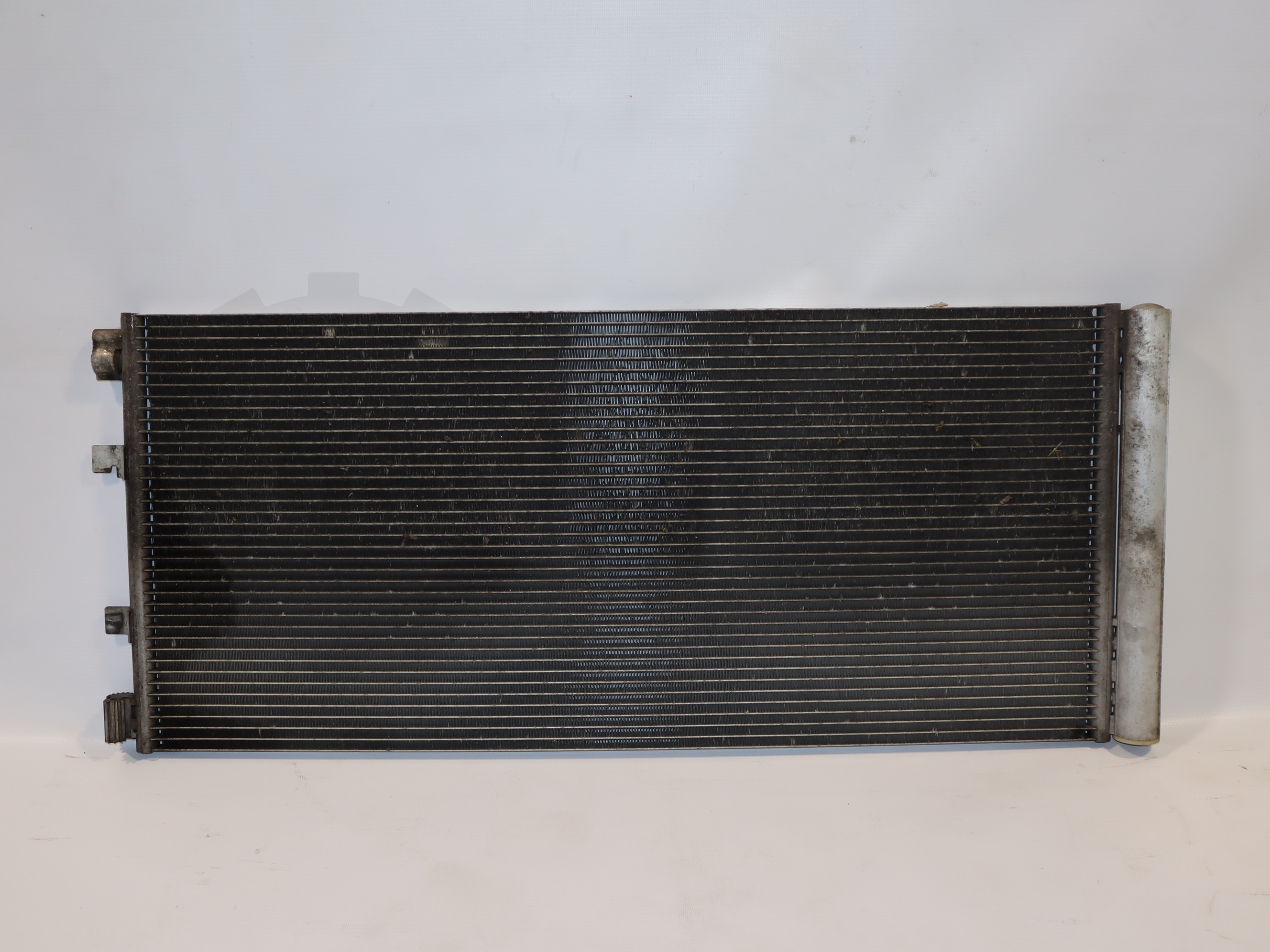 Радіатор кондиціонера Renault Master (Opel Movano, Nissan NV400) 2020 -, 921007845R Б/В