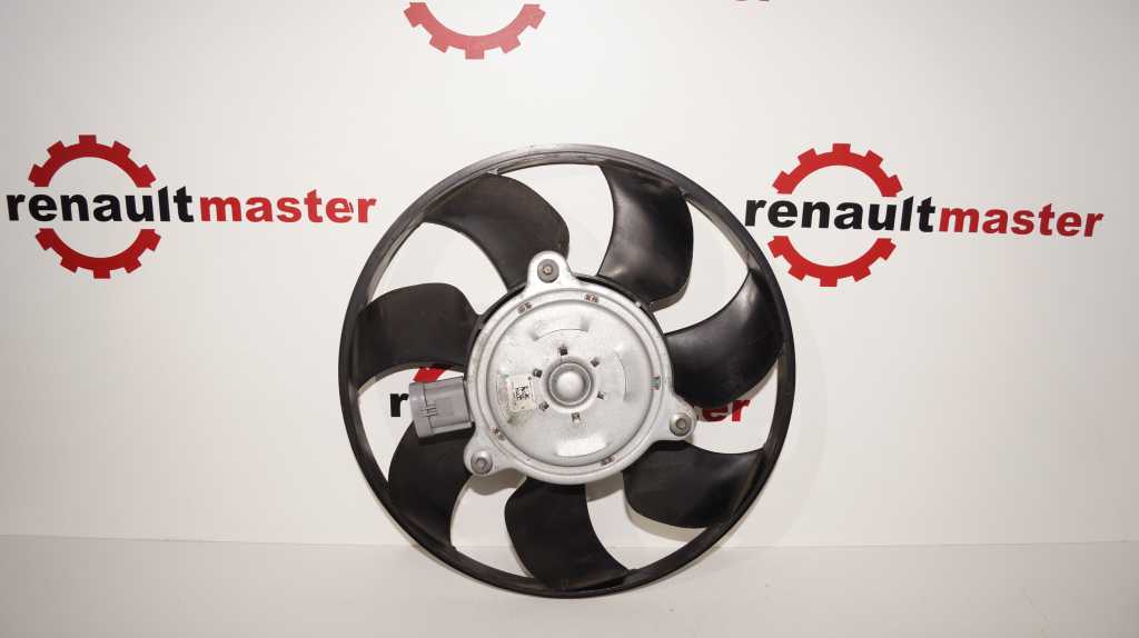 Вентилятор охолодження двигуна малий Renault Trafic (Opel Vivaro, Nissan NV300) 2014 -,8200788067 Б/В