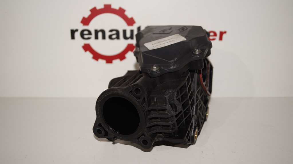 Клапан EGR Renault Trafic (Opel Vivaro, Nissan NV300) 2014 -, 145138377R Б/В