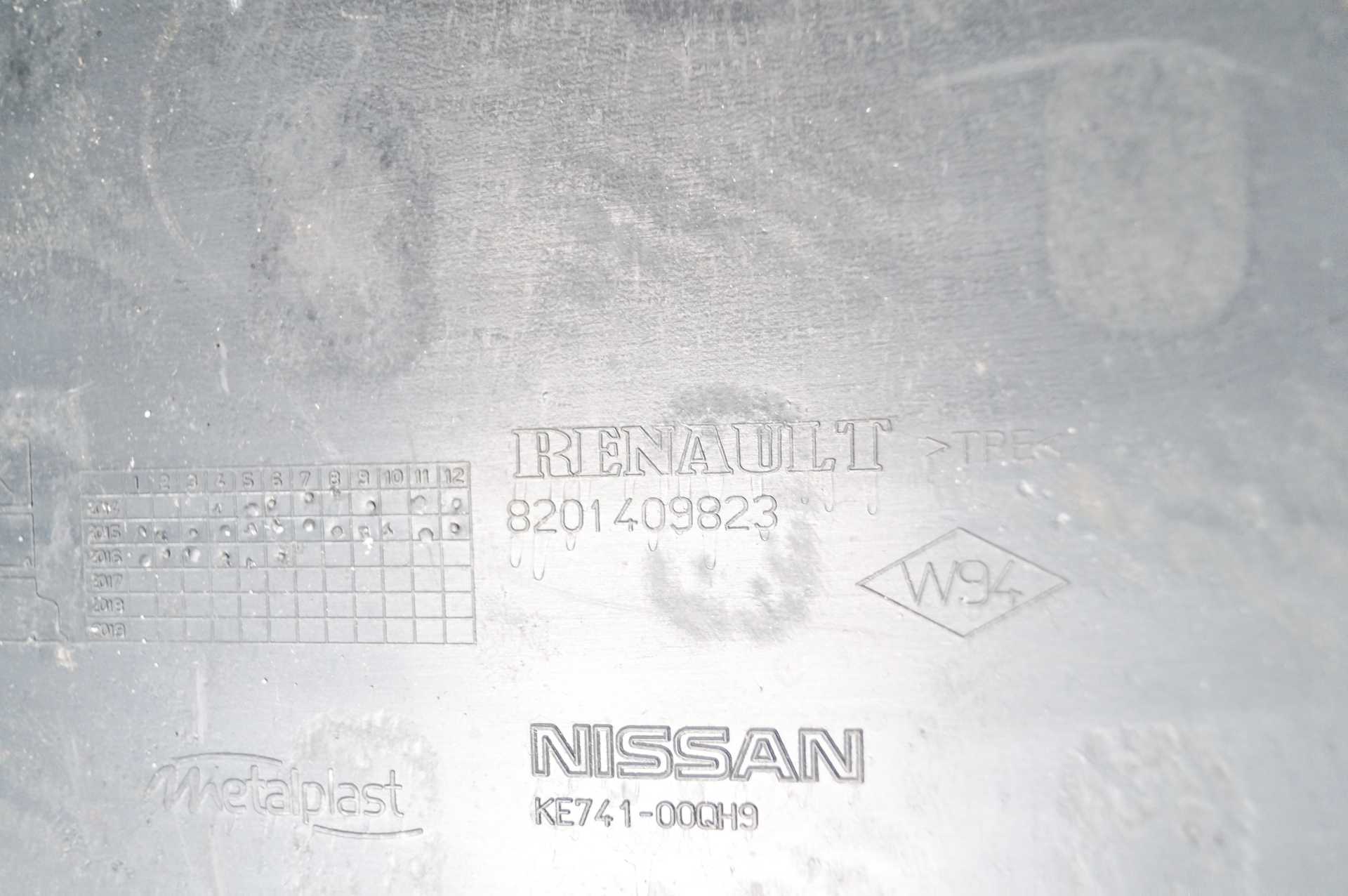 Килимок пасажирський Renault Trafic (Opel Vivaro, Nissan NV300) 2014 -, 8201409823 Б/В