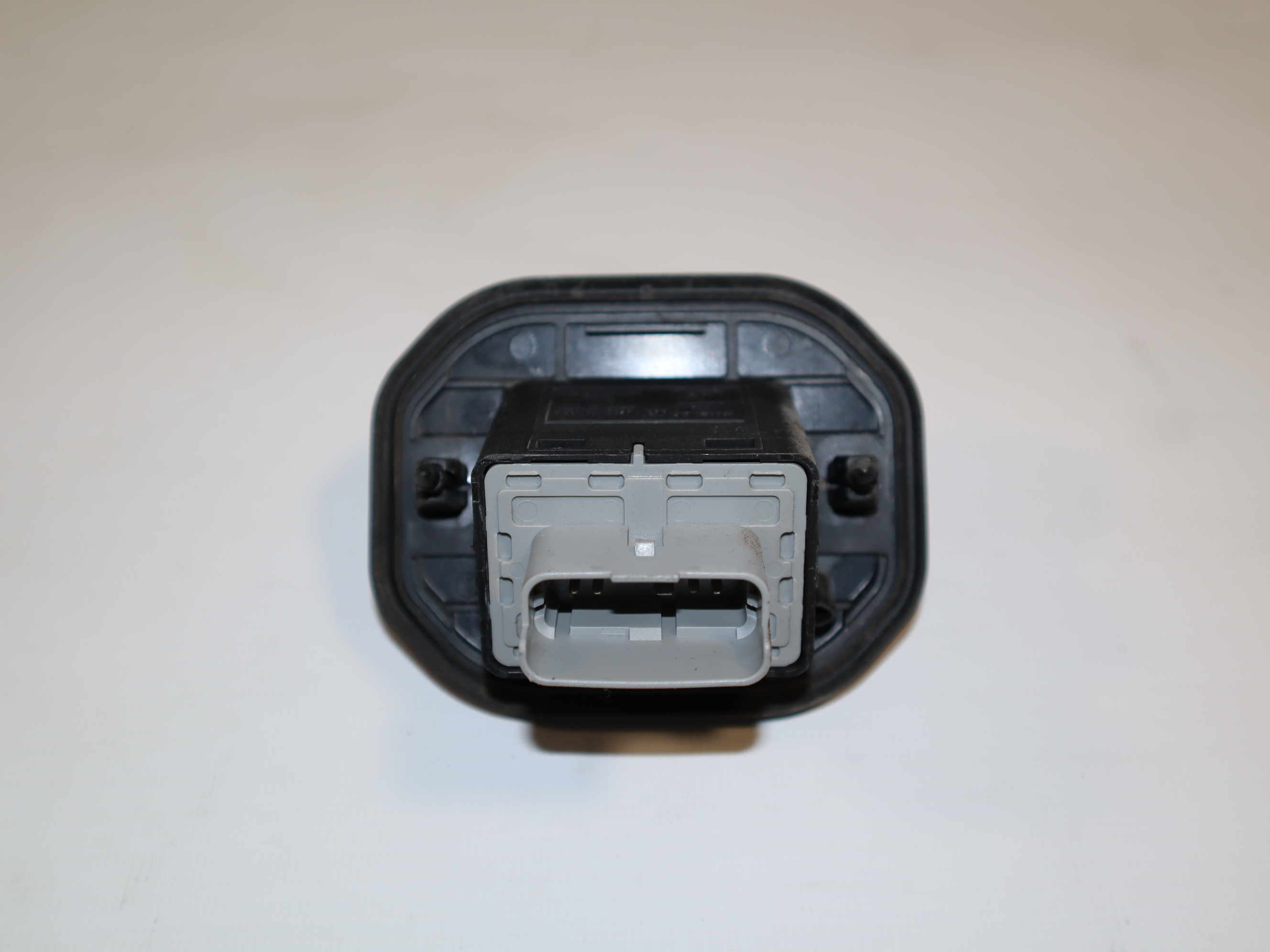 Контакт бокових дверей (на двері) Renault Trafic (Opel Vivaro, Nissan NV300) 2014 -, 252163605R Б/В