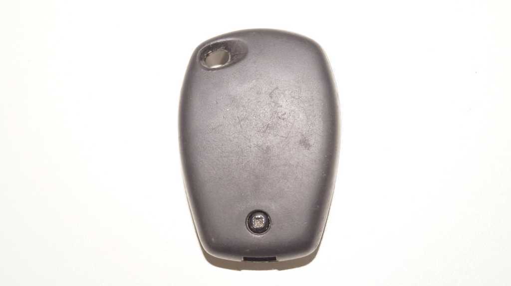 Корпус ключа (3 кнопки)  Renault Trafic (Opel Vivaro, Nissan NV300) 2014 -, 805647402R Б/В