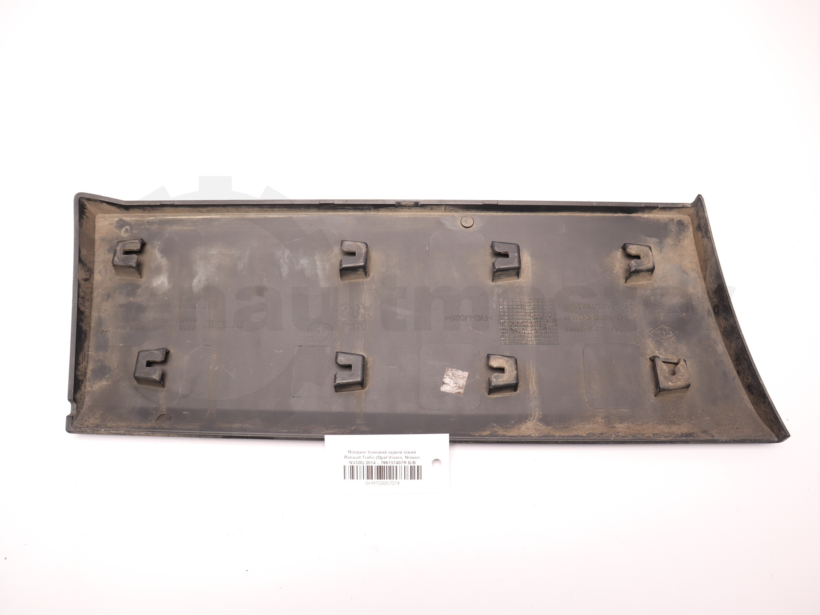 Молдинг боковий задній лівий Renault Trafic (Opel Vivaro, Nissan NV300) 2014 -, 788137407R Б/В