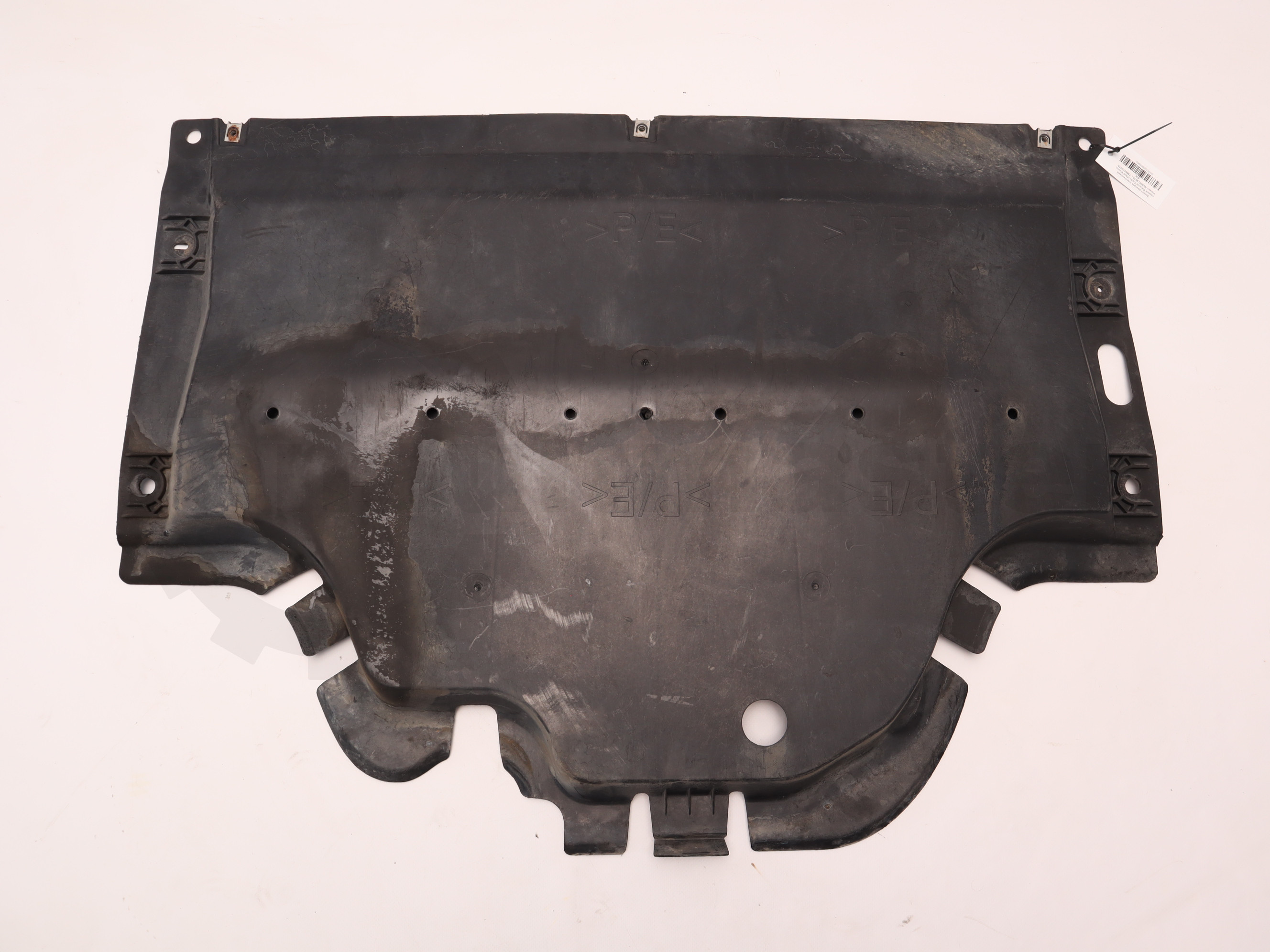 Захист двигуна пластиковий нижній Renault Trafic (Opel Vivaro, Nissan NV300) 2014 -, 758901007R Б/В