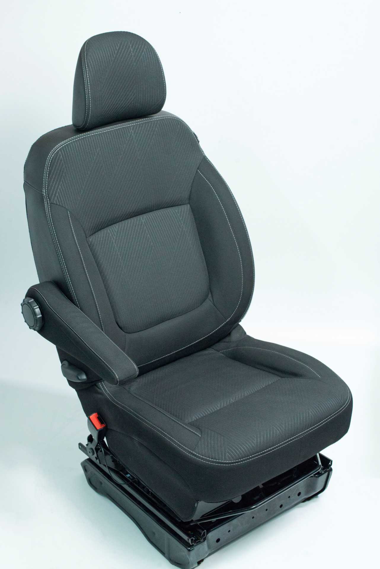 Сидіння водійське Renault Trafic (Opel Vivaro, Nissan NV300) 2014 -, Trafic (водій) Б/В