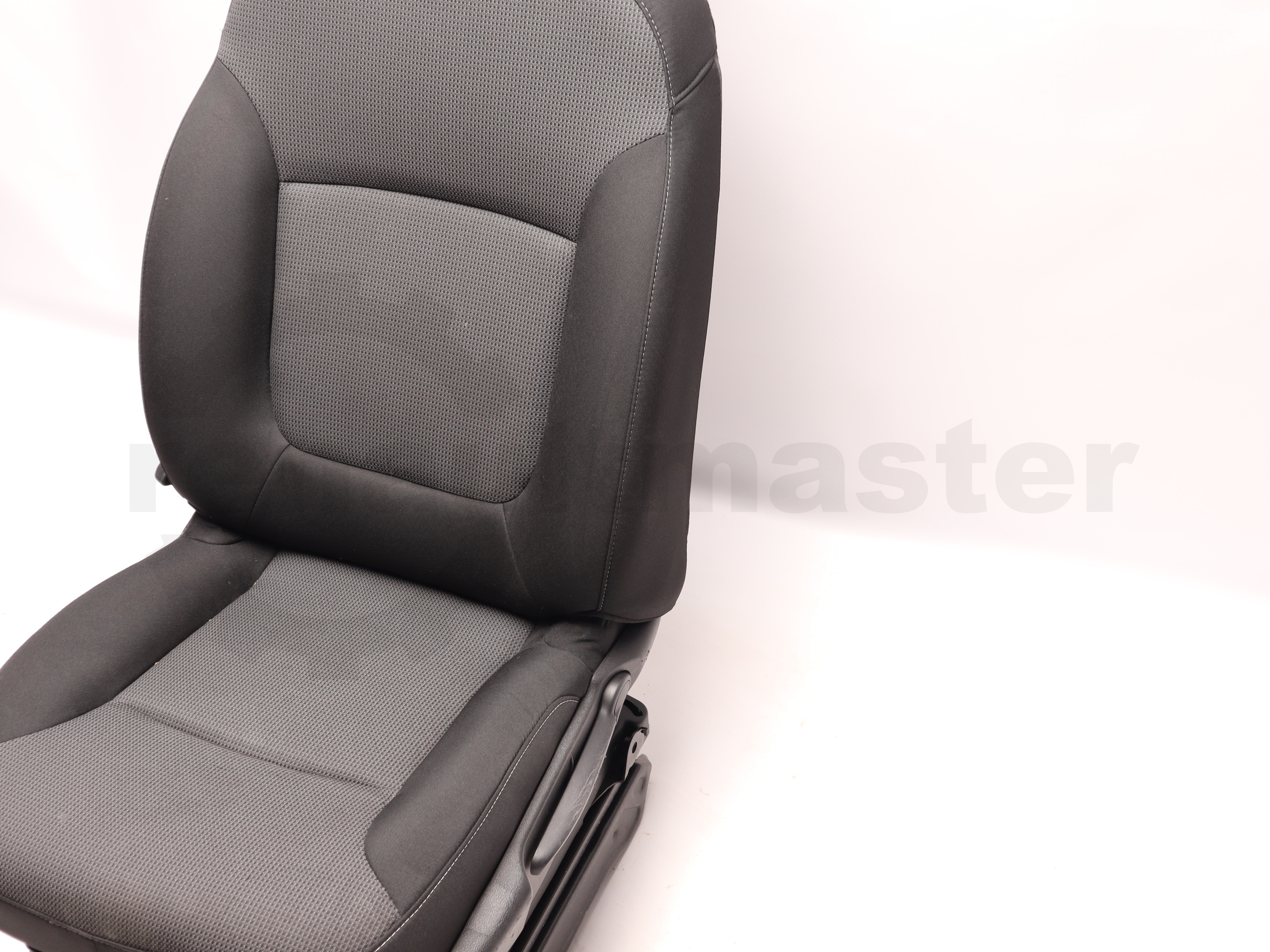 Сидіння водійське Renault Trafic (Opel Vivaro, Nissan NV300) 2014 -, Trafic (водій) Б/В