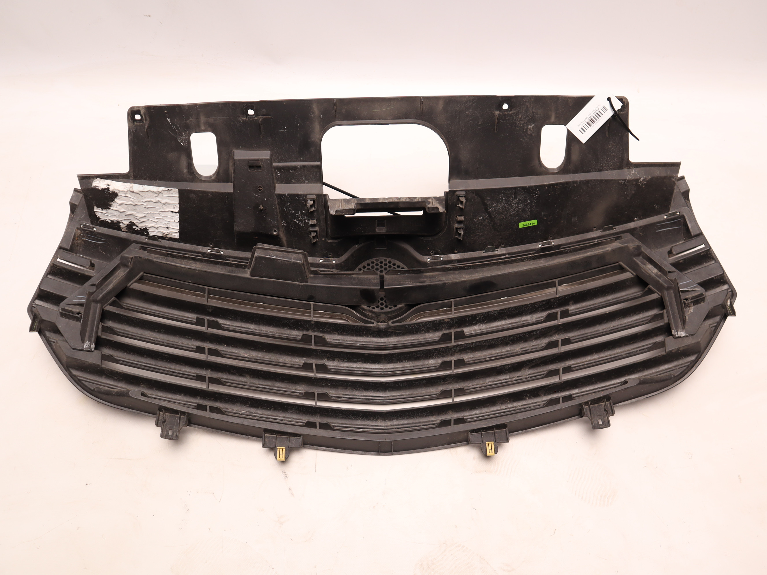 Решітка радіатора Opel Vivaro 2014-, 93868859 Б/В