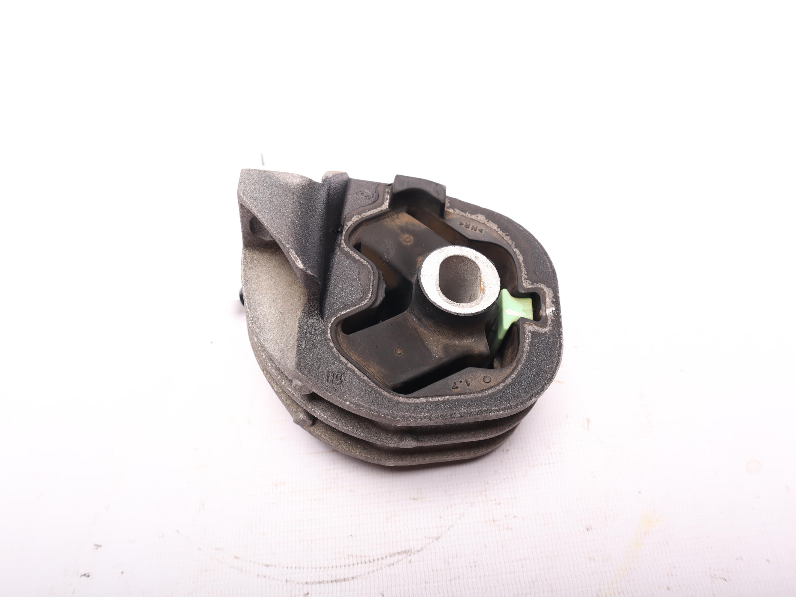 Подушка КПП (задній привід) Renault Master (Opel Movano, Nissan NV400) 2010 -, 8200675064 Б/В