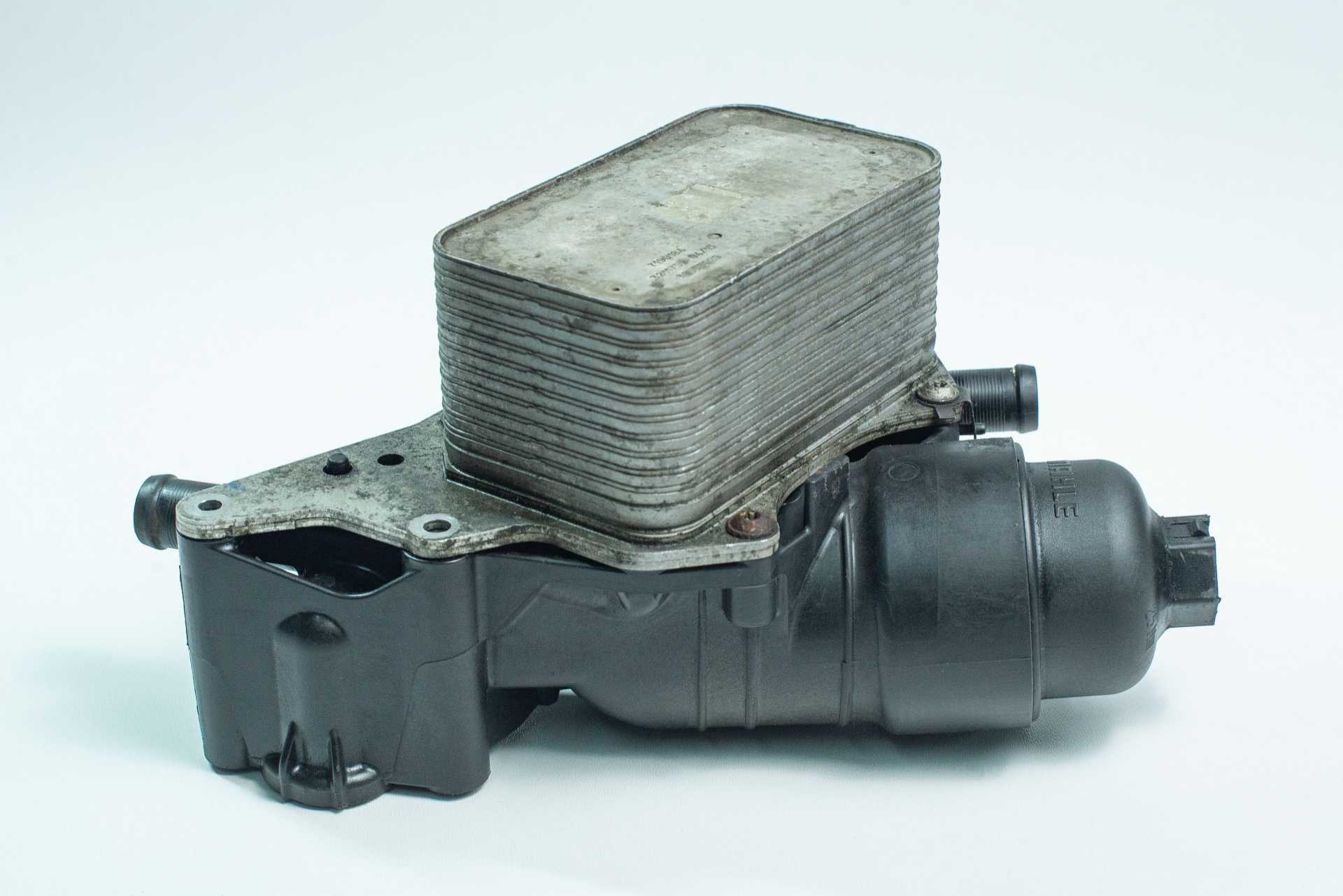Корпус масляного фільтра з охолоджувачем Renault Trafic (Opel Vivaro, Nissan NV300) 2014 -, 152081926R Б/В