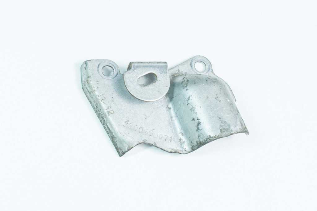 Кронштейн EGR Renault Master (Opel Movano, Nissan NV400) 2010 -, 8200699071 Б/В