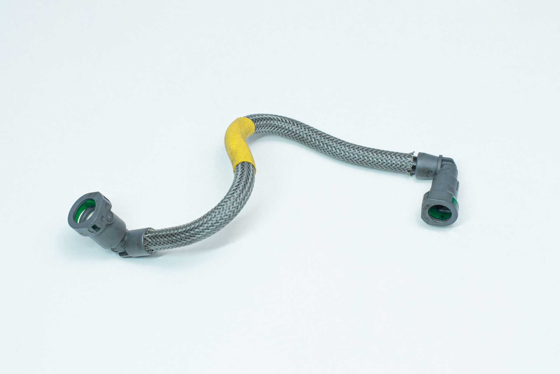 Трубка паливна (жовта) Renault Master (Opel Movano, Nissan NV400) 2010 -, 8201064584 Б/В