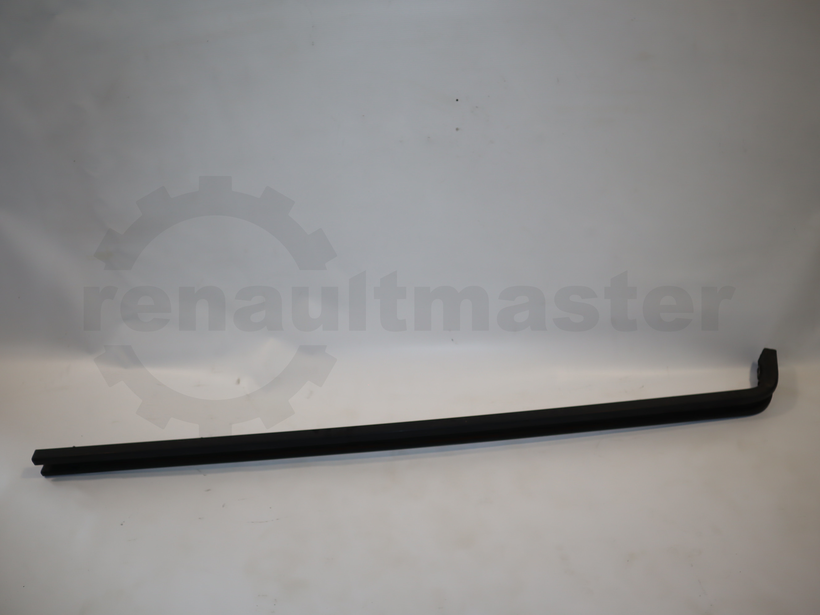 Салазка правих бокових дверей середня (довга) Renault Master (Opel Movano, Nissan NV400) 2010 -, 777600002R Б/В